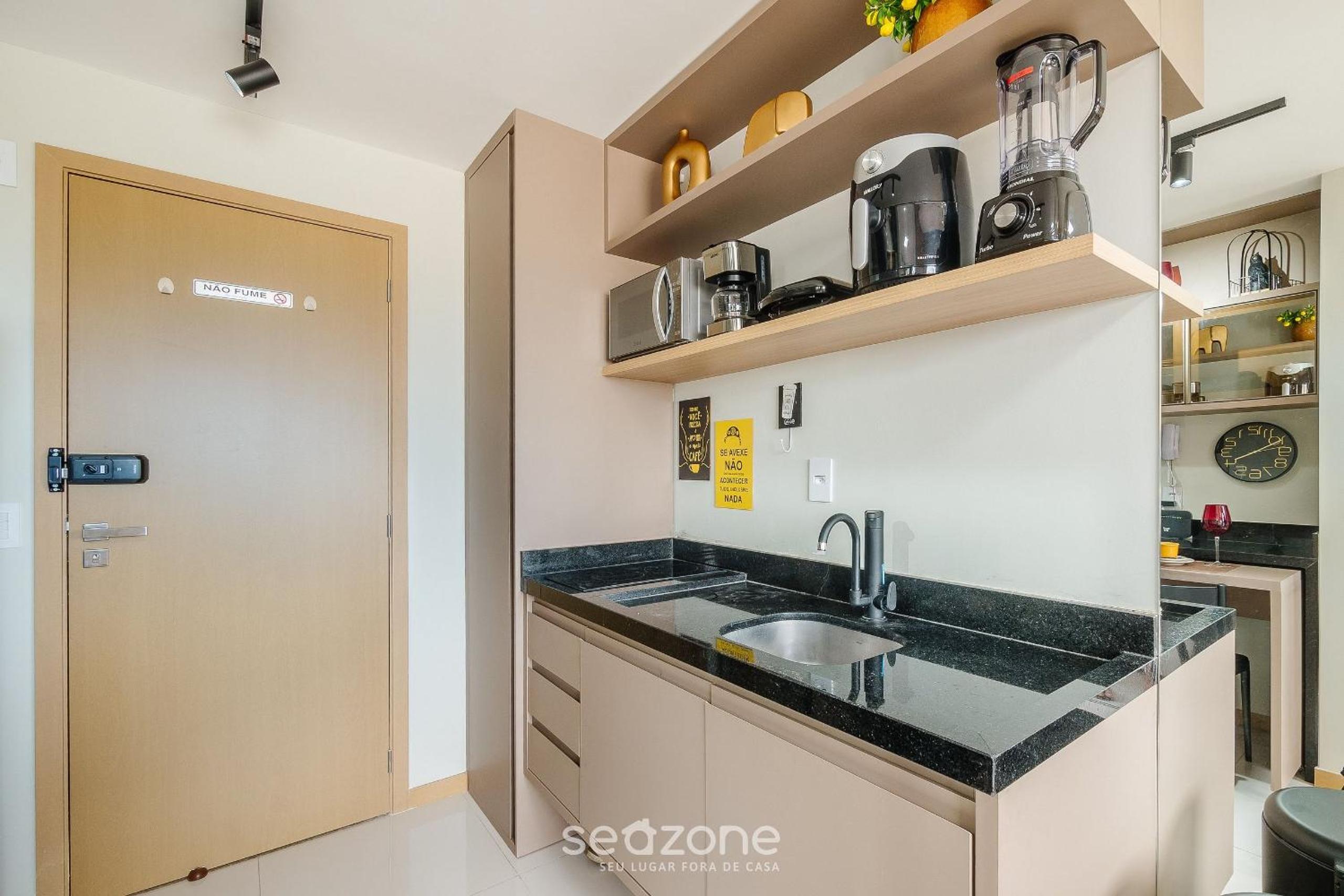 Apartments in Building with Gym in Ondina SSA – HOA
