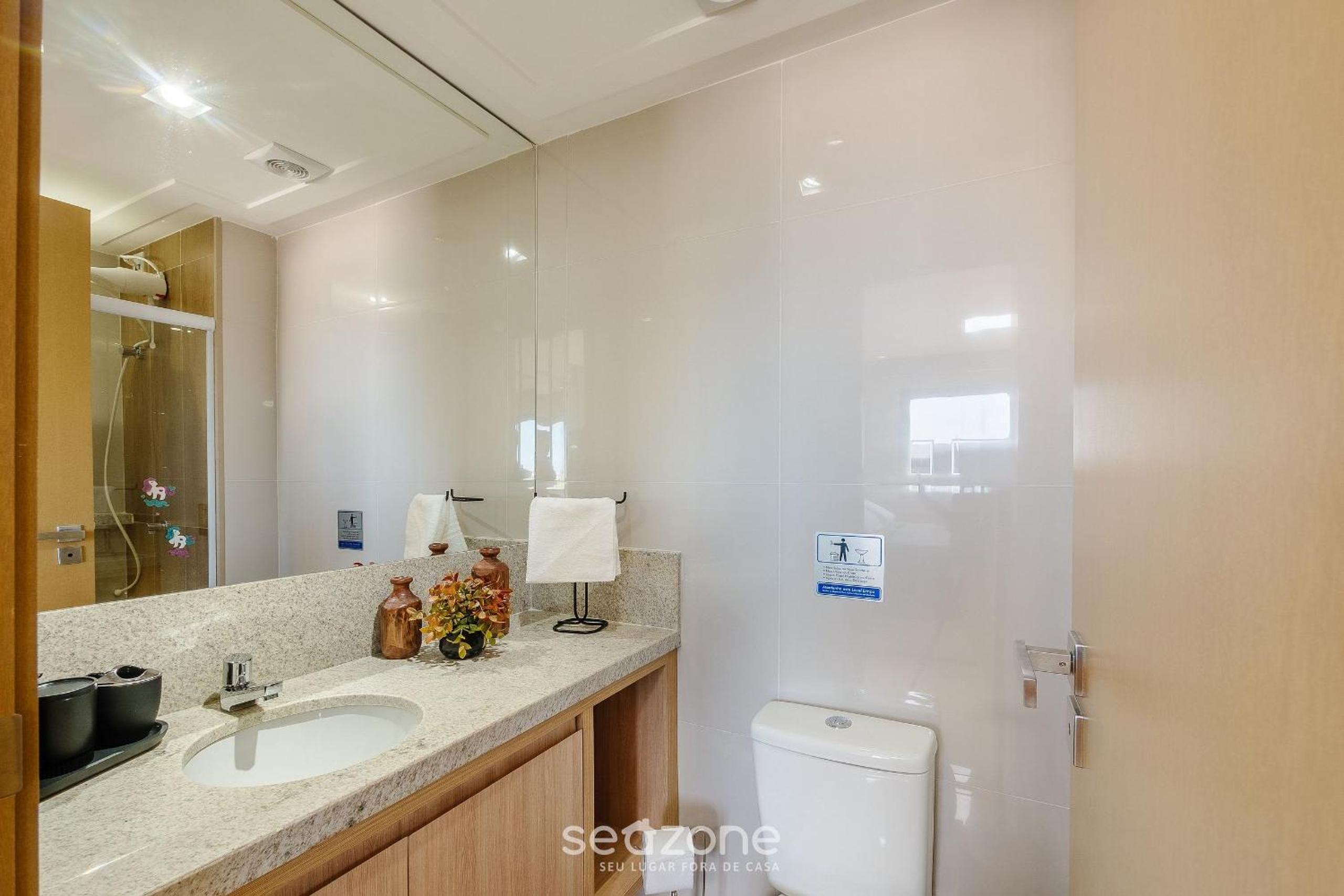 Apartments in Building with Gym in Ondina SSA – HOA