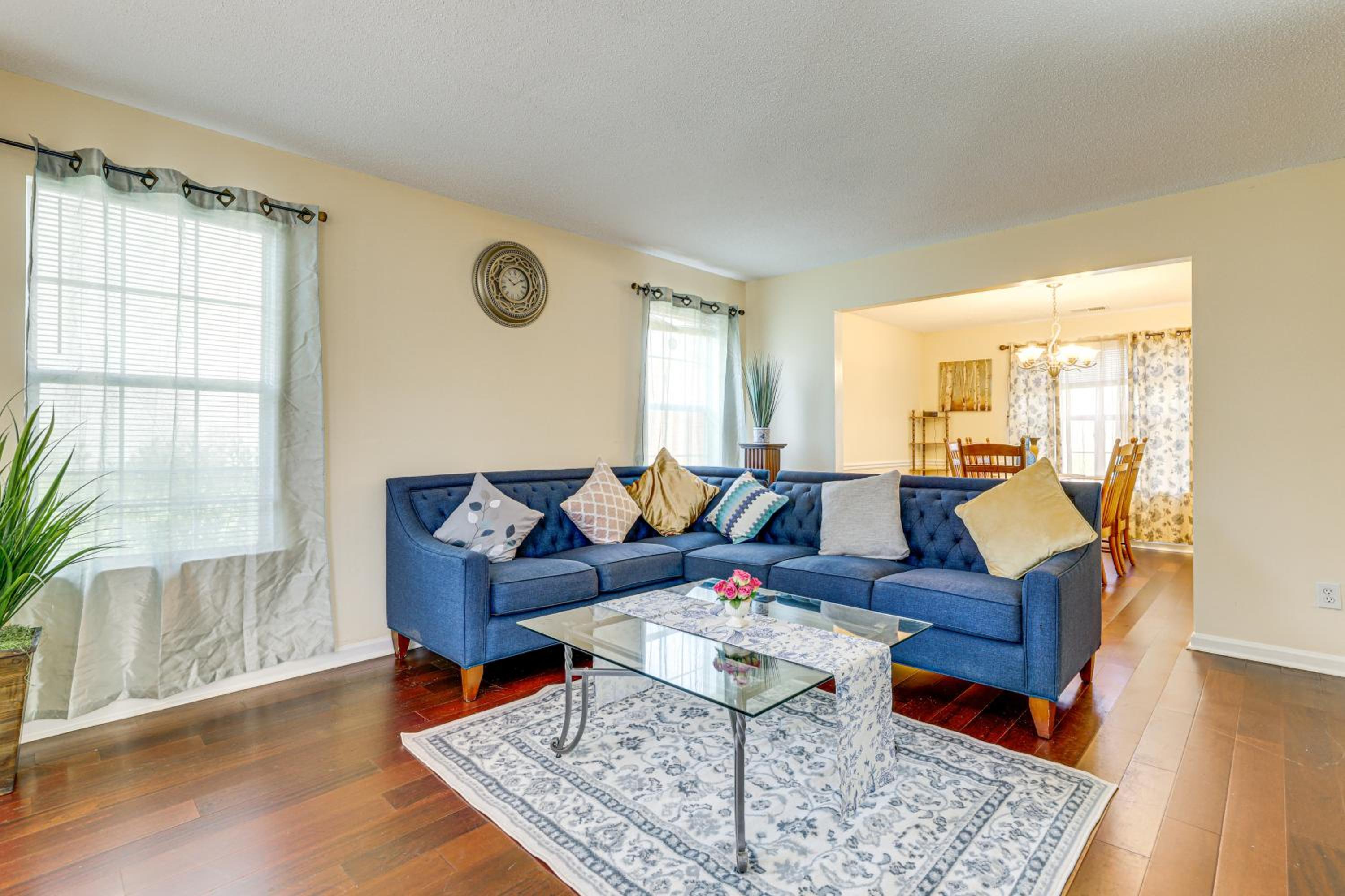 Spacious Home with Patio 8 Mi to Dtwn Decatur