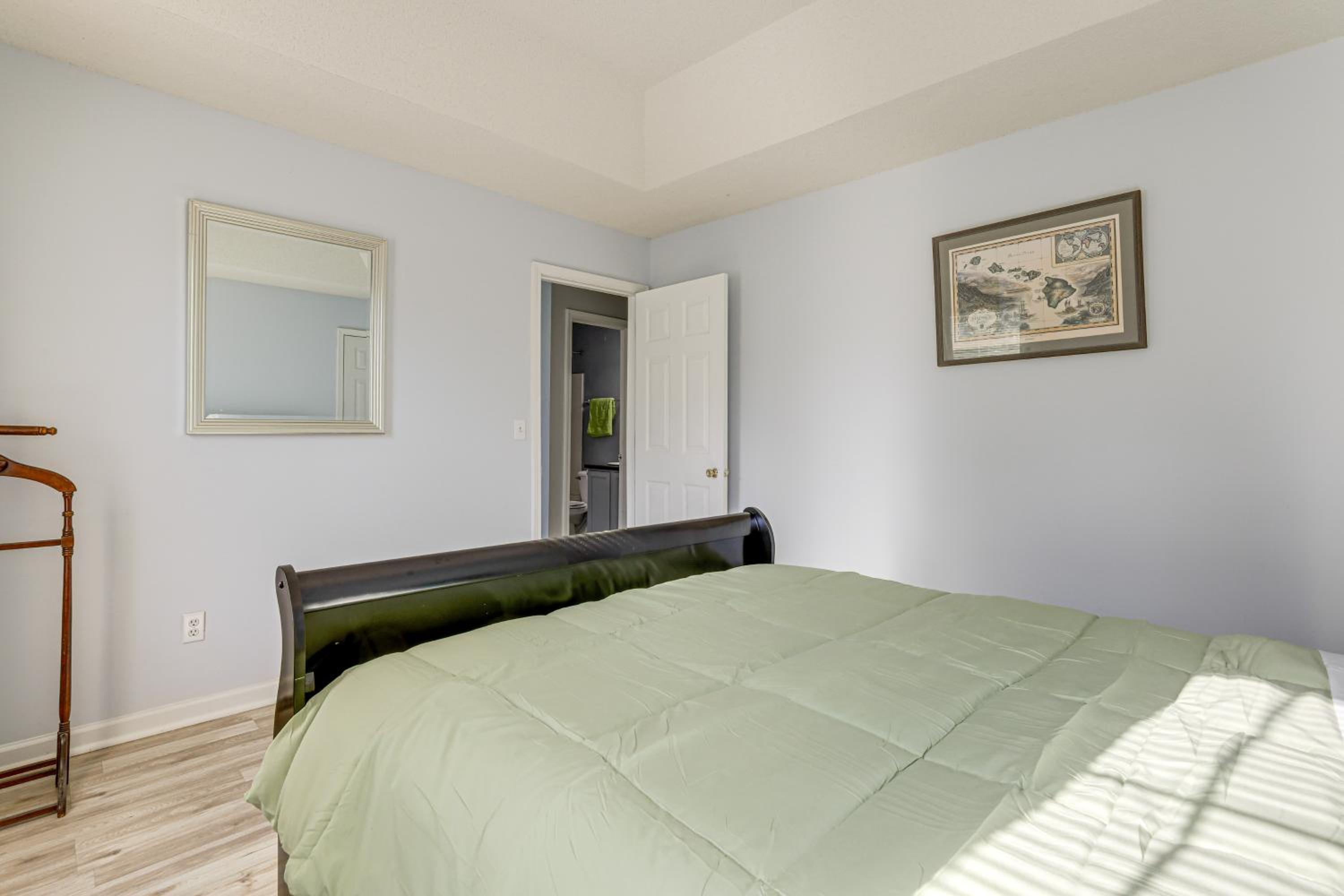 Spacious Home with Patio 8 Mi to Dtwn Decatur