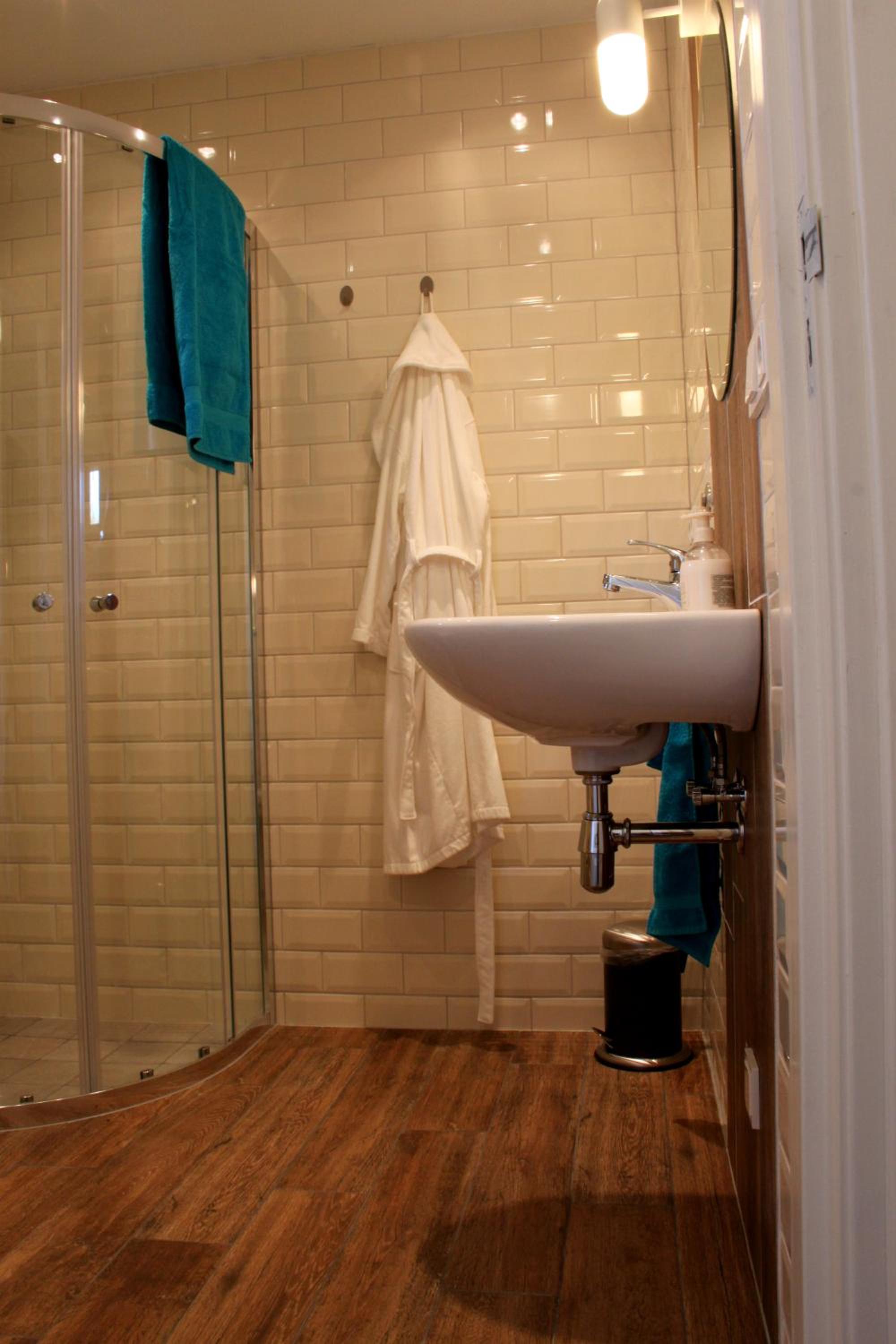 Photo 42