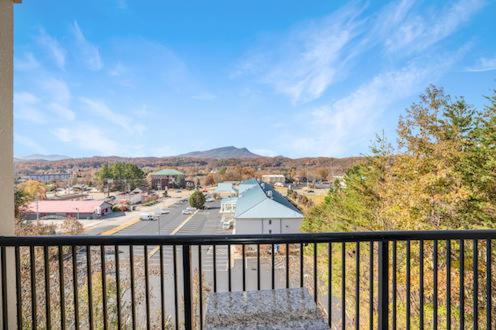 Mountain View Condo 1306