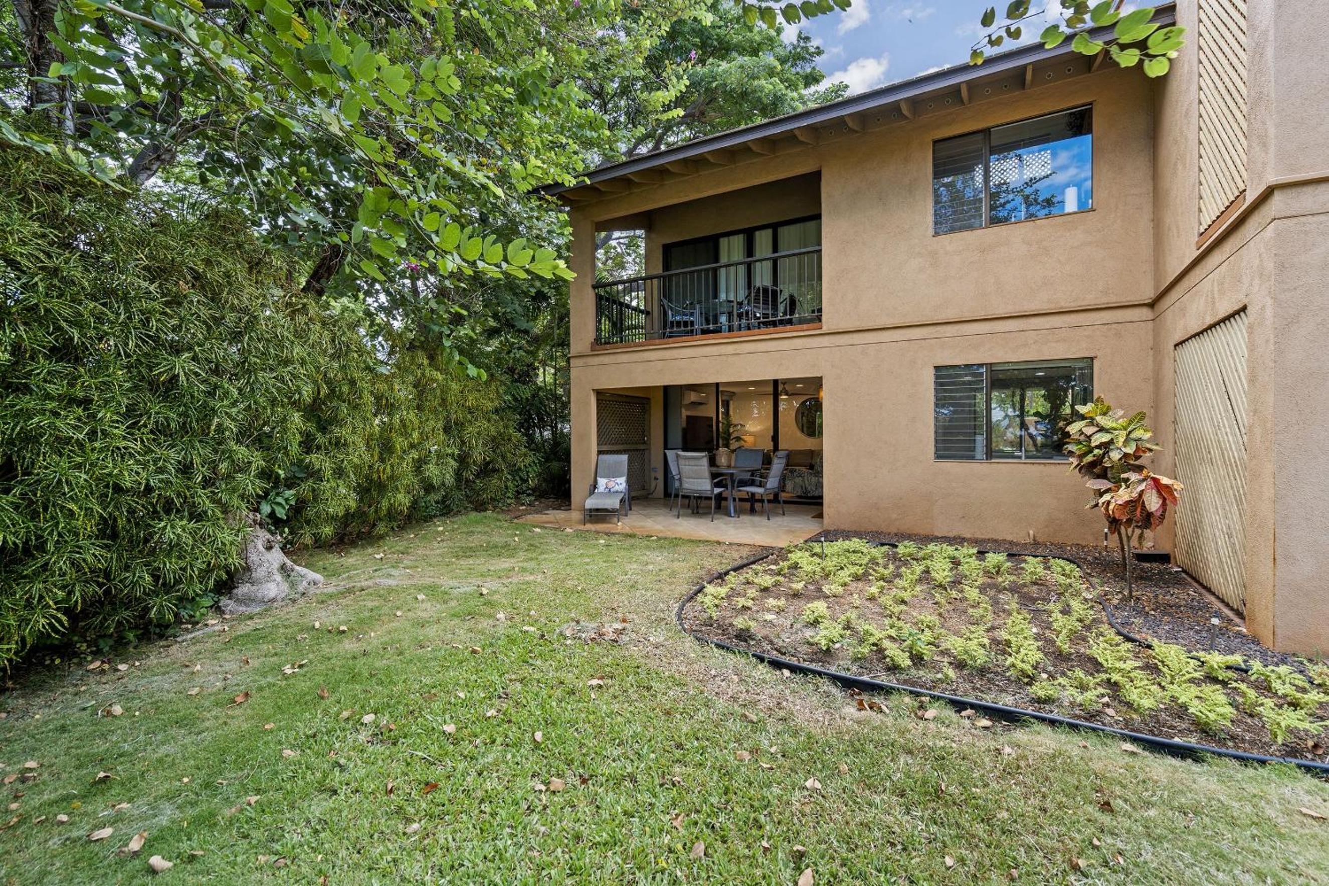 Wailea Ekahi 24B - Modern Garden Retreat w/ Lanai, Split AC & Stylish Renovation