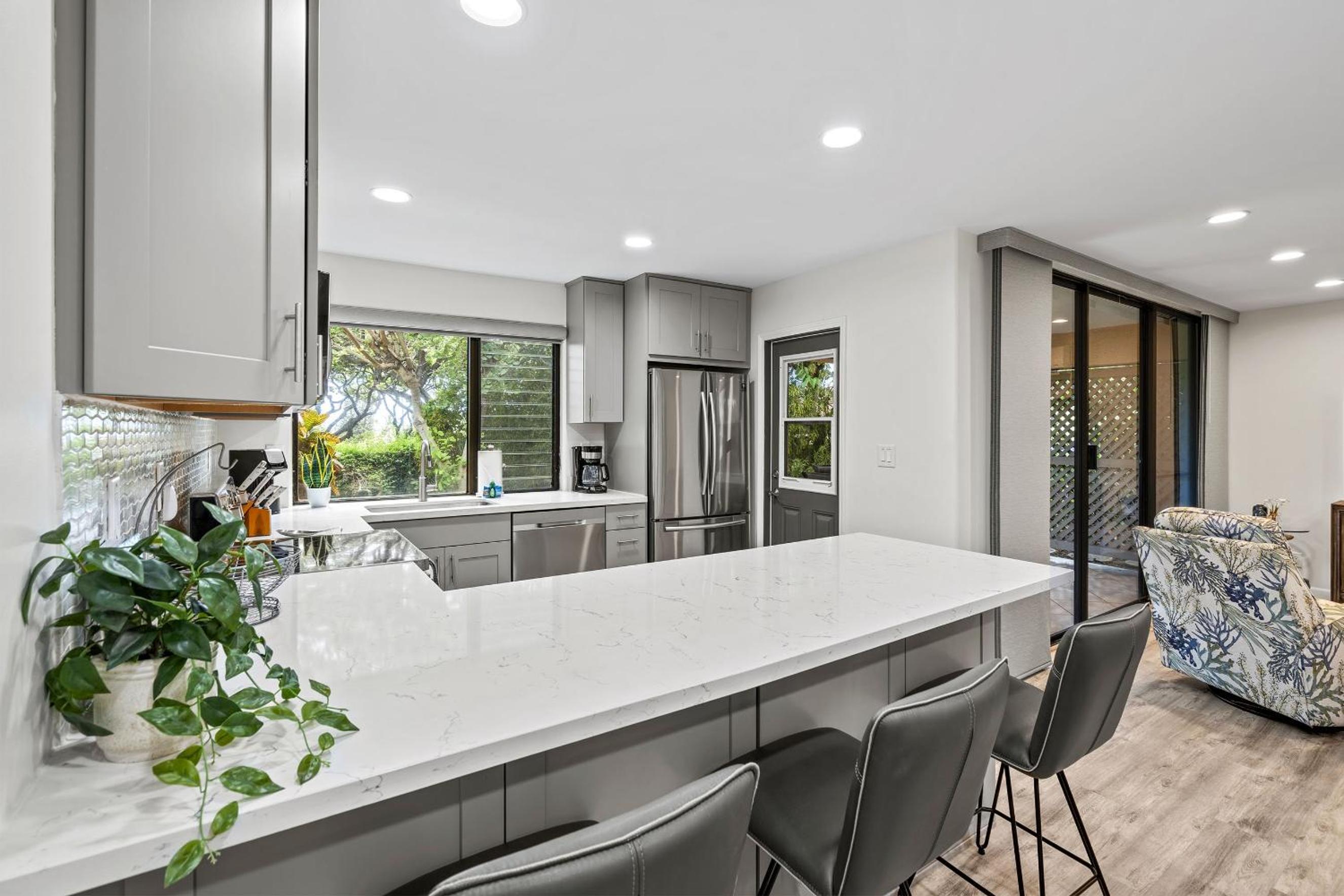 Wailea Ekahi 24B - Modern Garden Retreat w/ Lanai, Split AC & Stylish Renovation