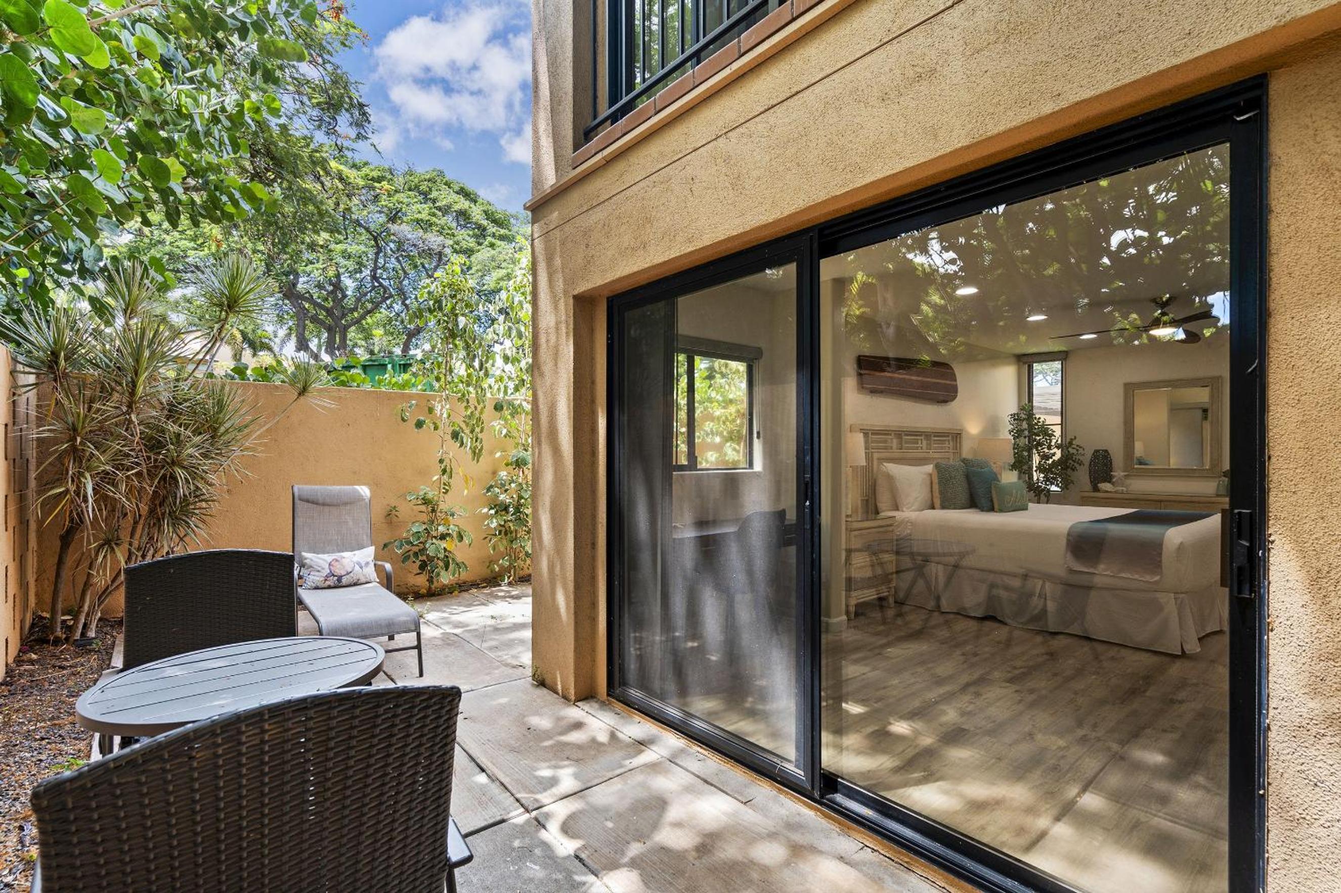 Wailea Ekahi 24B - Modern Garden Retreat w/ Lanai, Split AC & Stylish Renovation