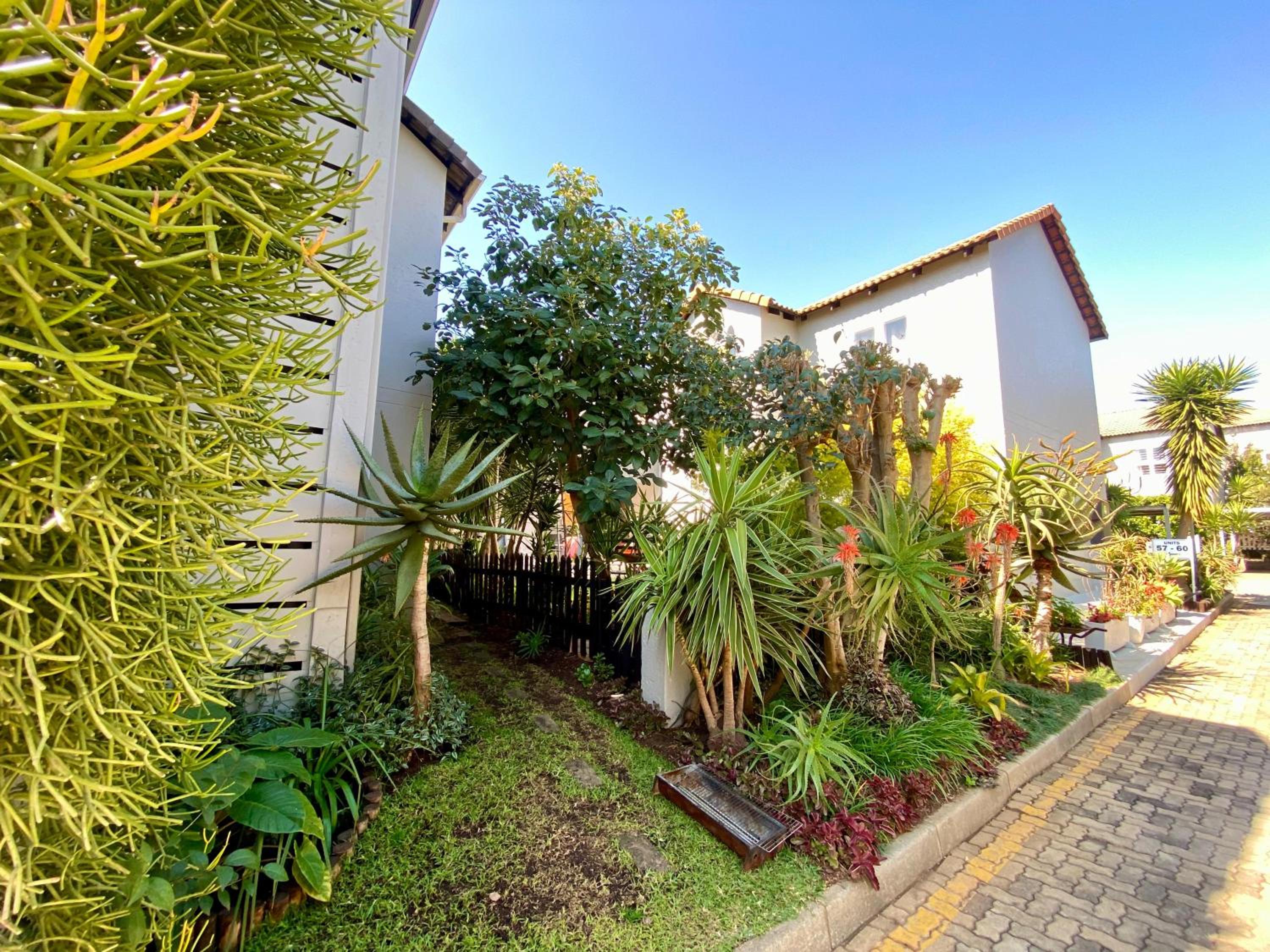 Luxury Garden Retreat 2B Sandton