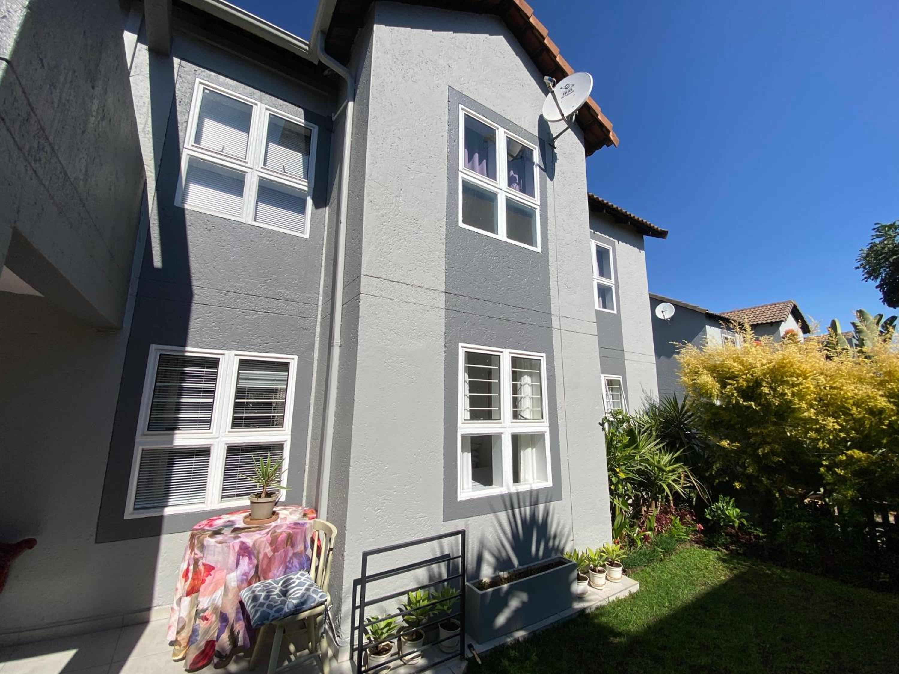 Luxury Garden Retreat 2B Sandton