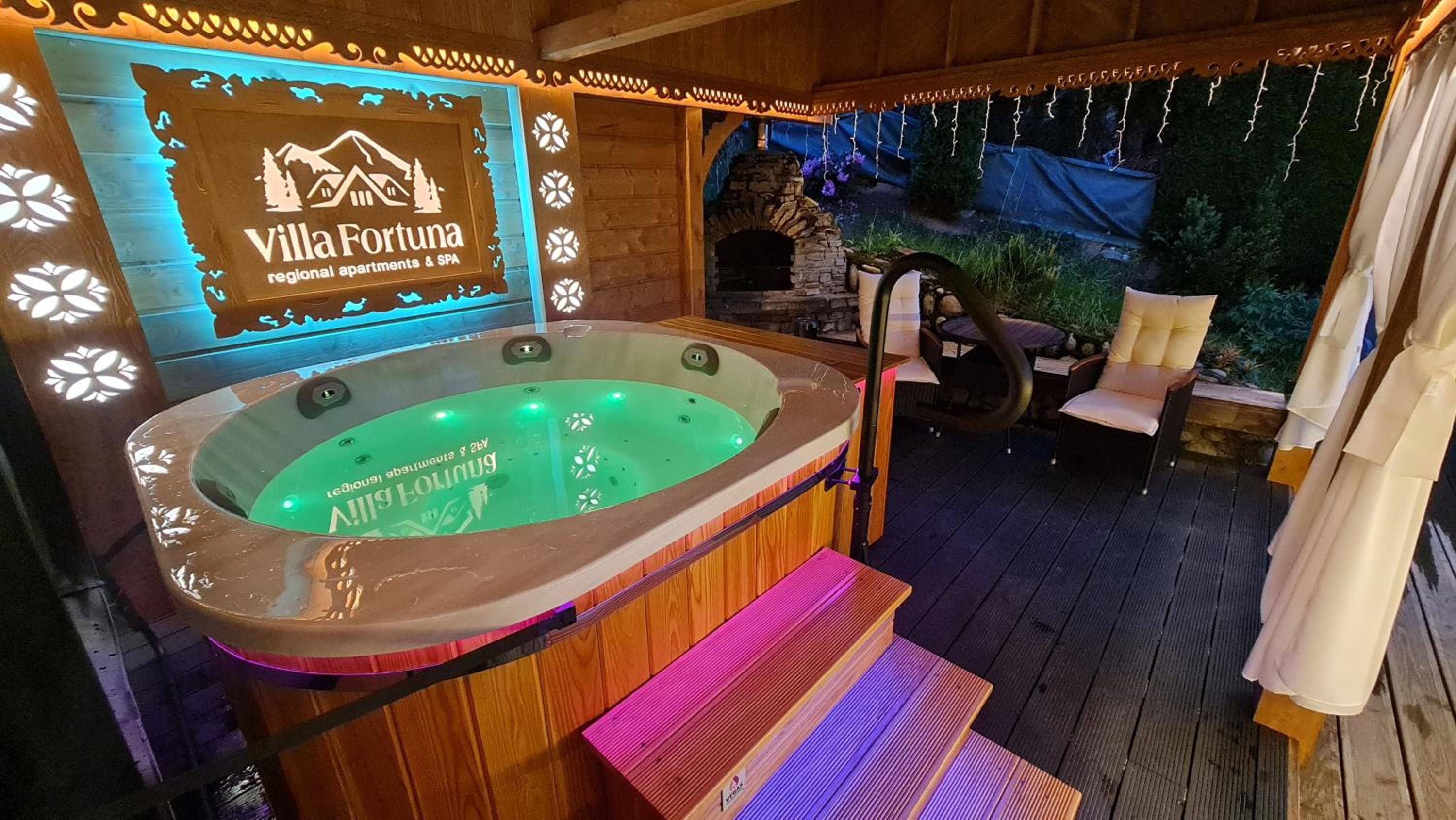 Villa Fortuna - Regionalne apartamenty & SPA - Sauna, Grill, Jacuzzi z widokiem na Tatry