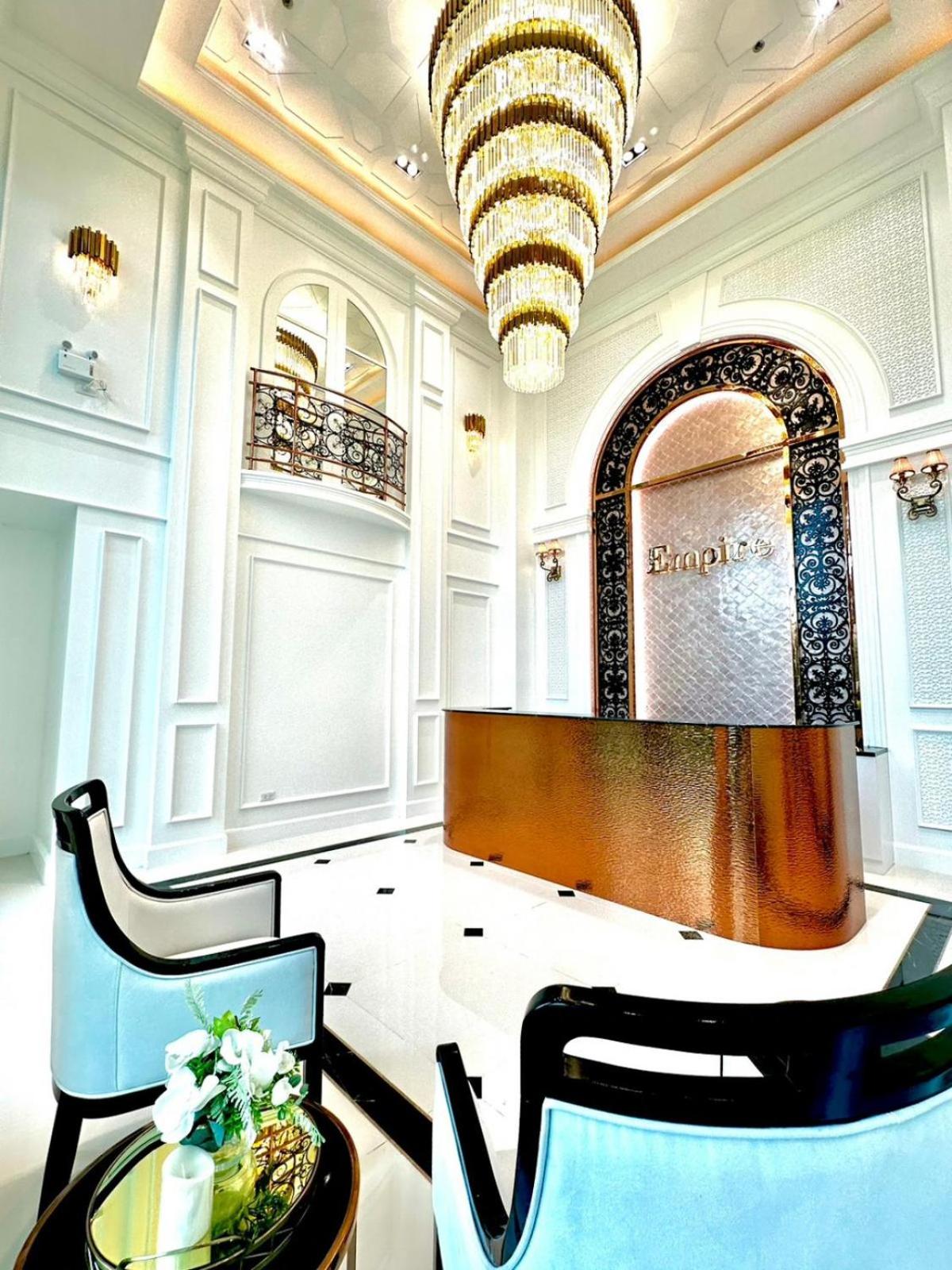 Empire Tower Suite - Luxe 1BR near the Beach