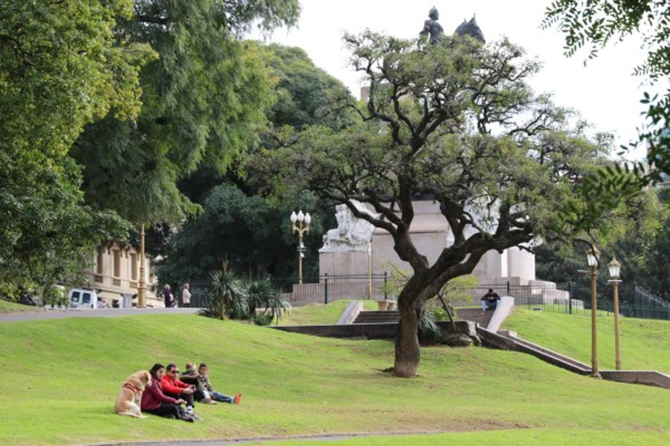 Sunny Recoleta Apartment