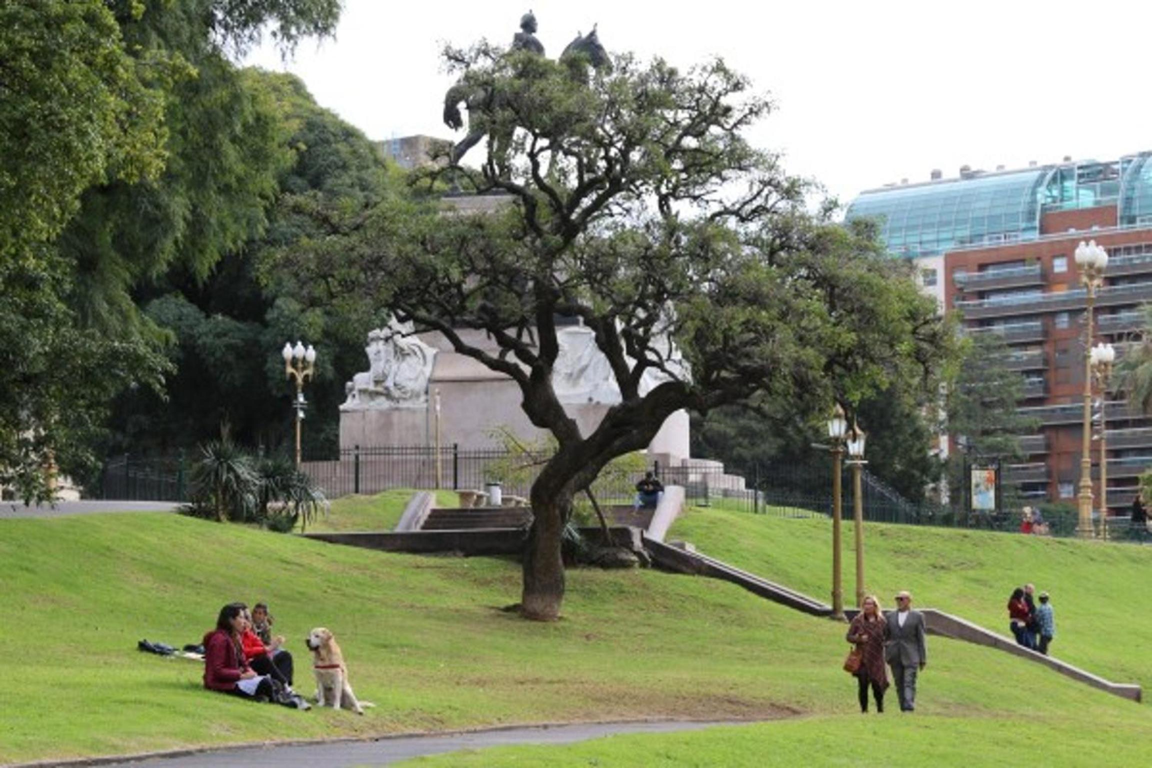 Sunny Recoleta Apartment