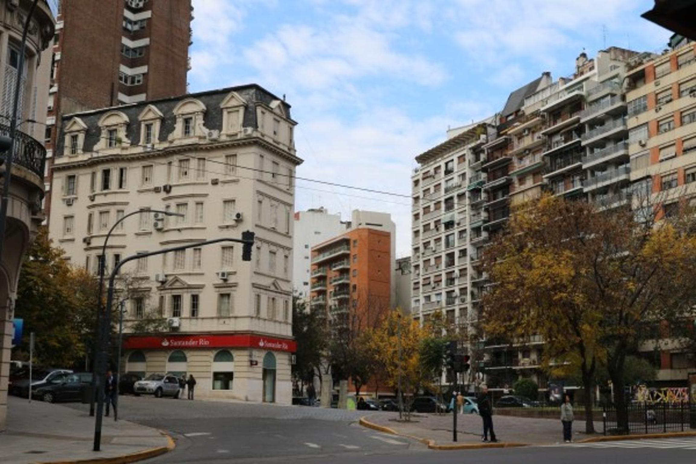 Sunny Recoleta Apartment