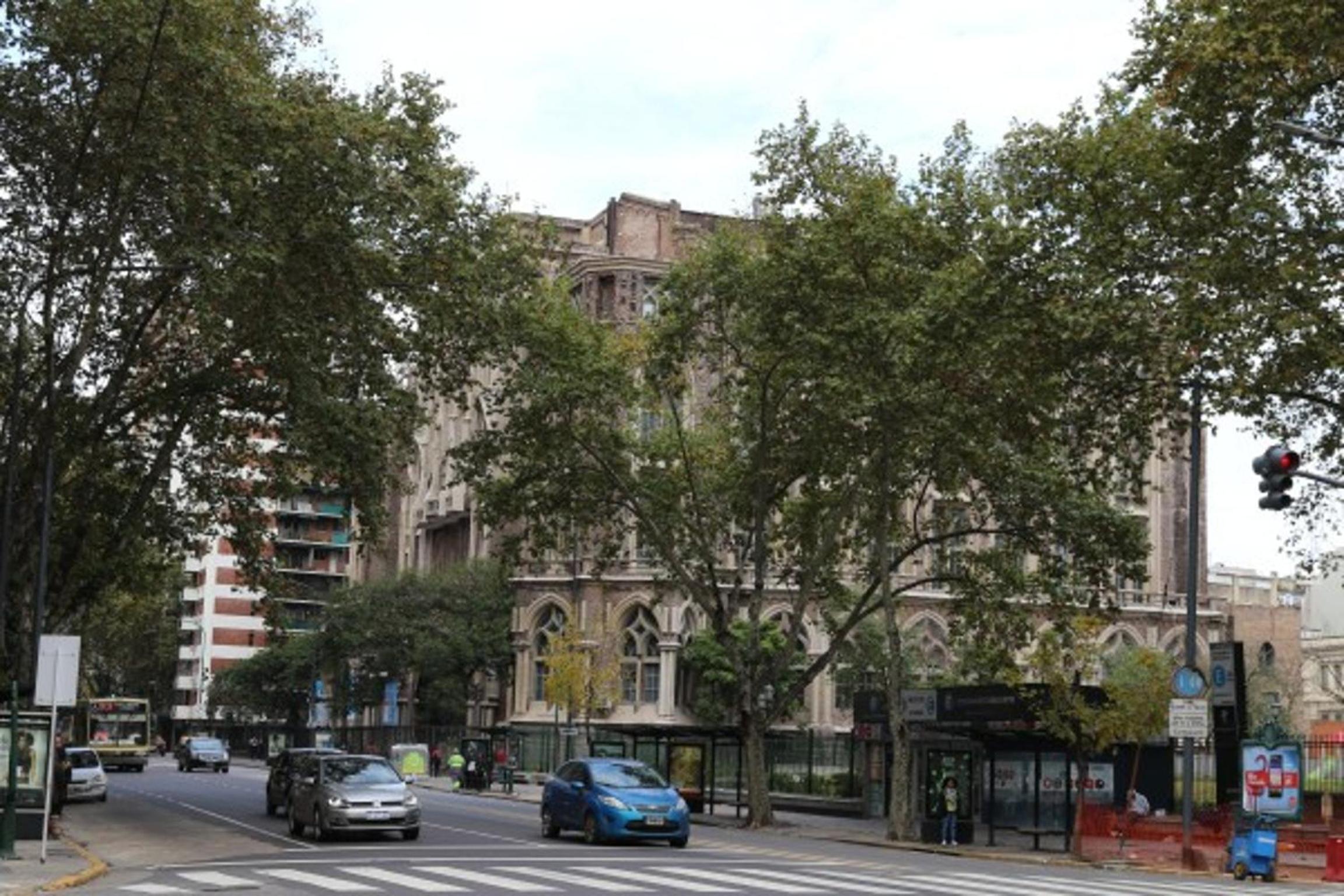Sunny Recoleta Apartment