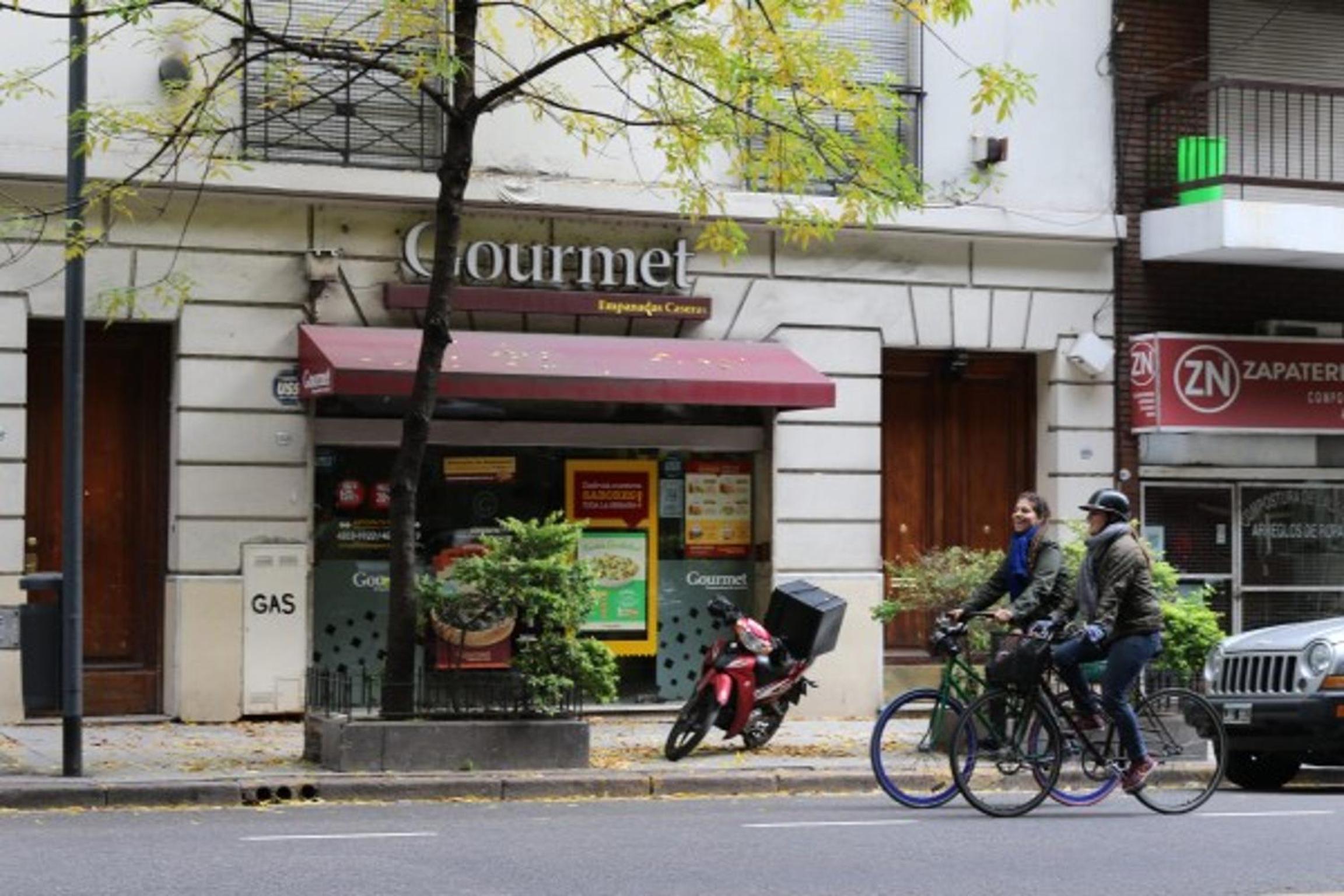 Sunny Recoleta Apartment
