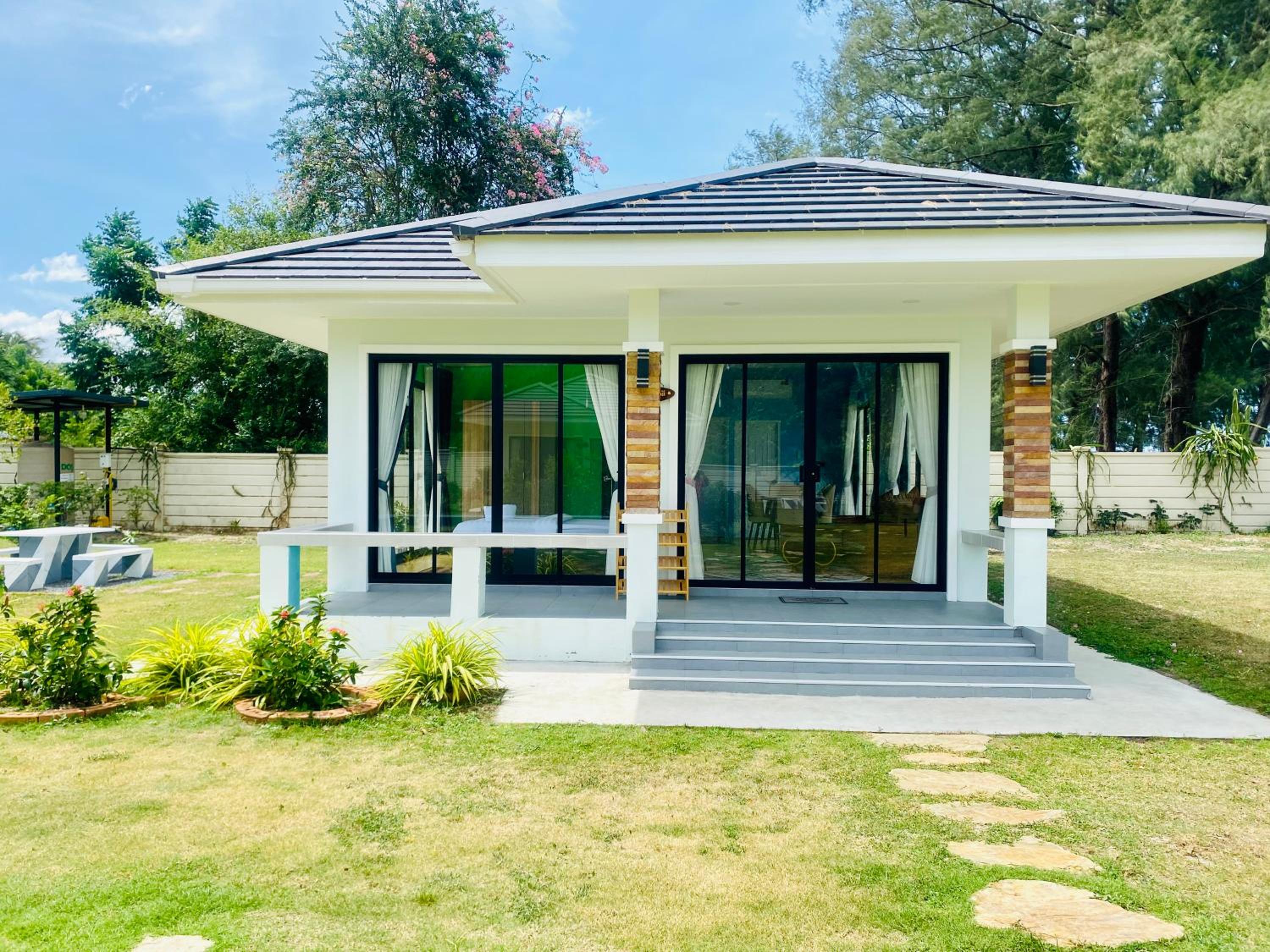 Leelavadee Villa Sea Views