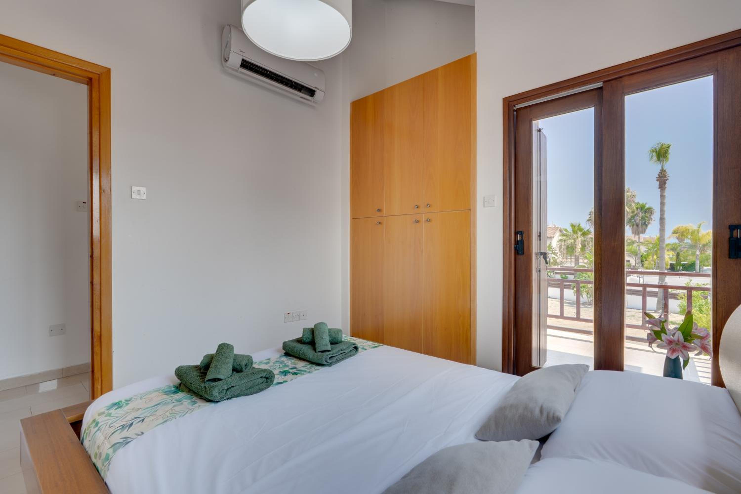 Amelia Beach Villa wpool -500mfrombeach