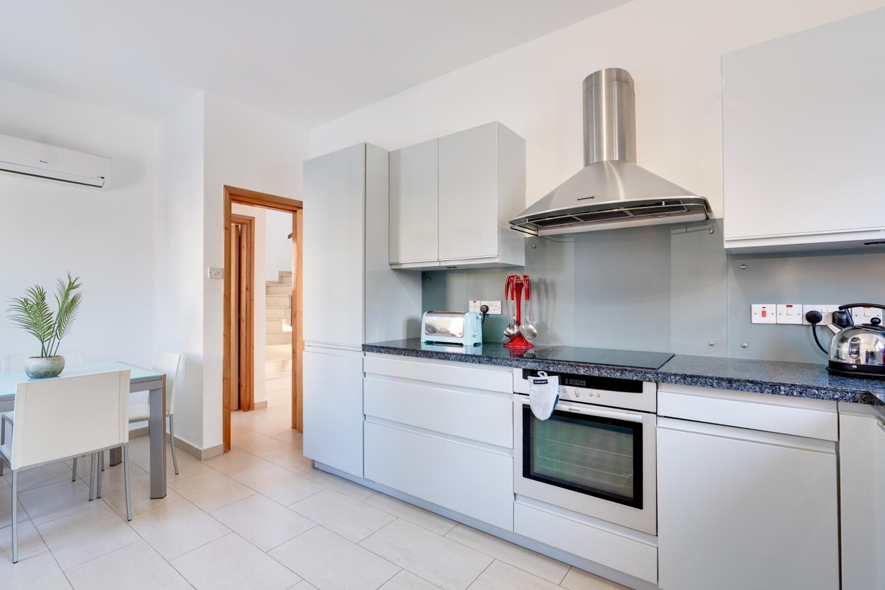 Amelia Beach Villa wpool -500mfrombeach