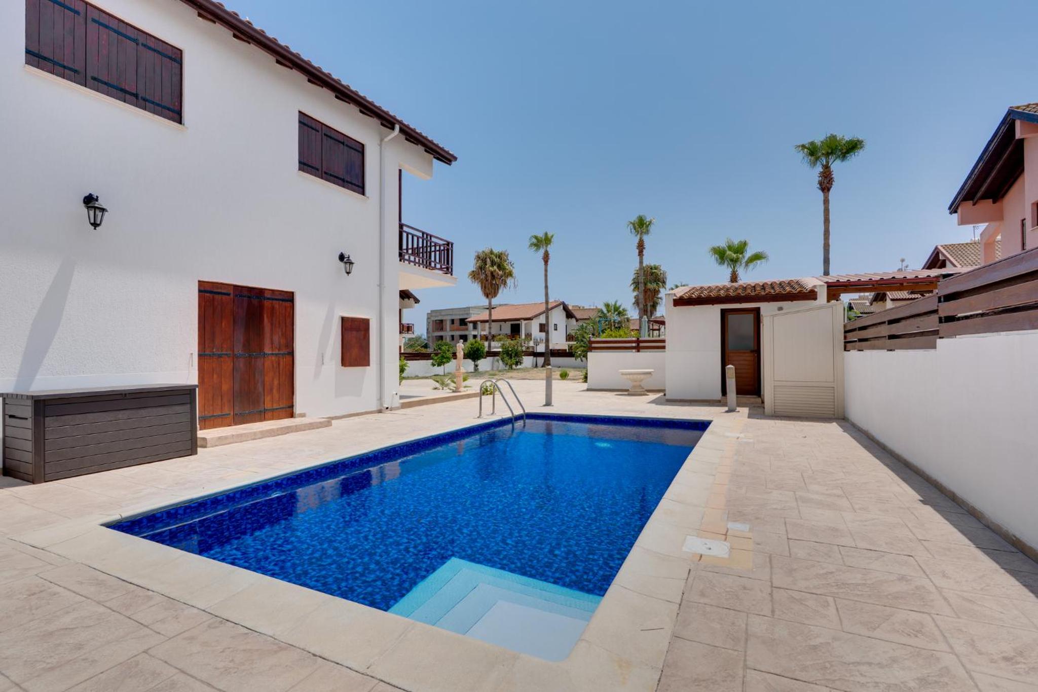 Amelia Beach Villa wpool -500mfrombeach