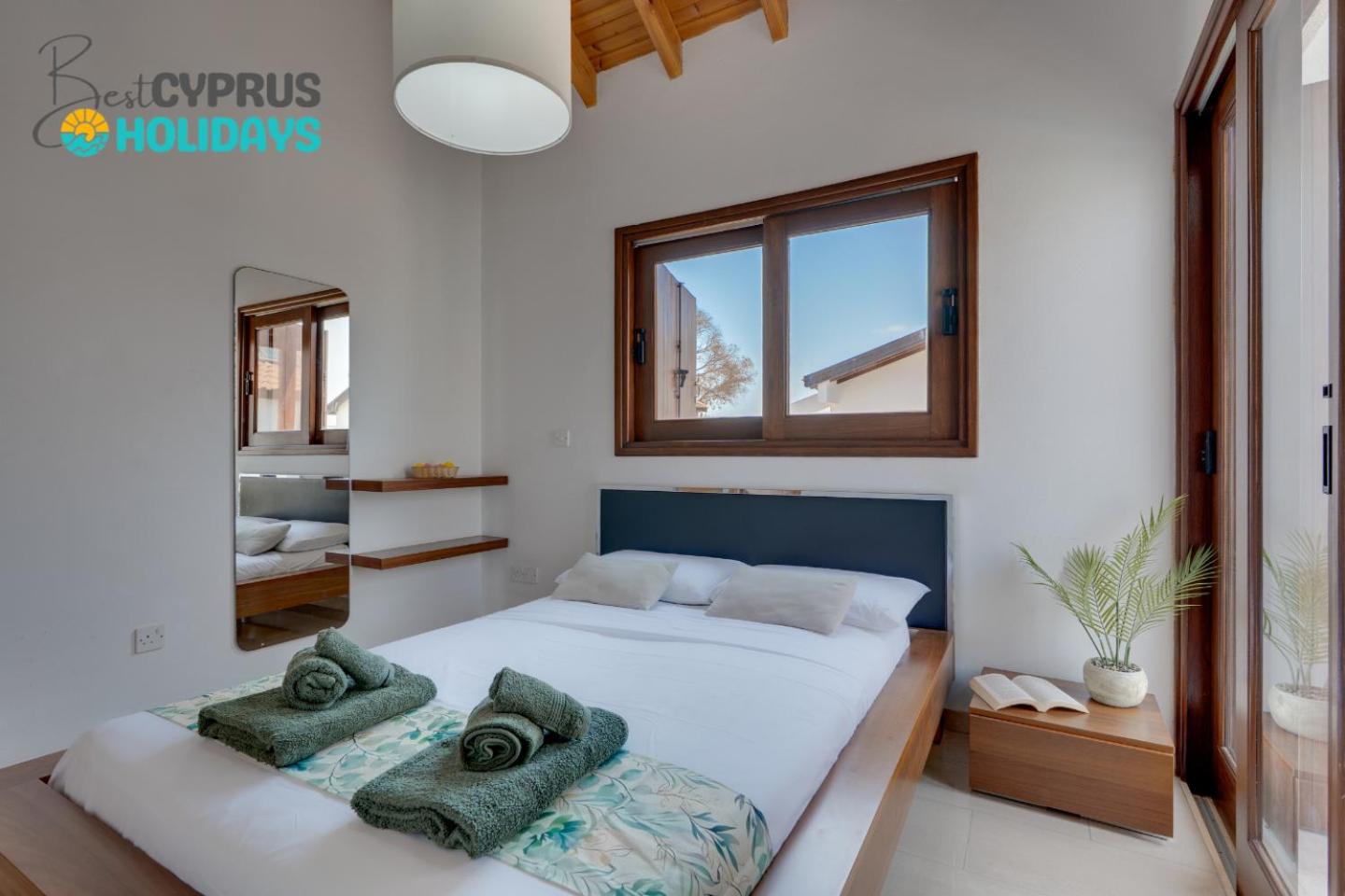 Amelia Beach Villa wpool -500mfrombeach