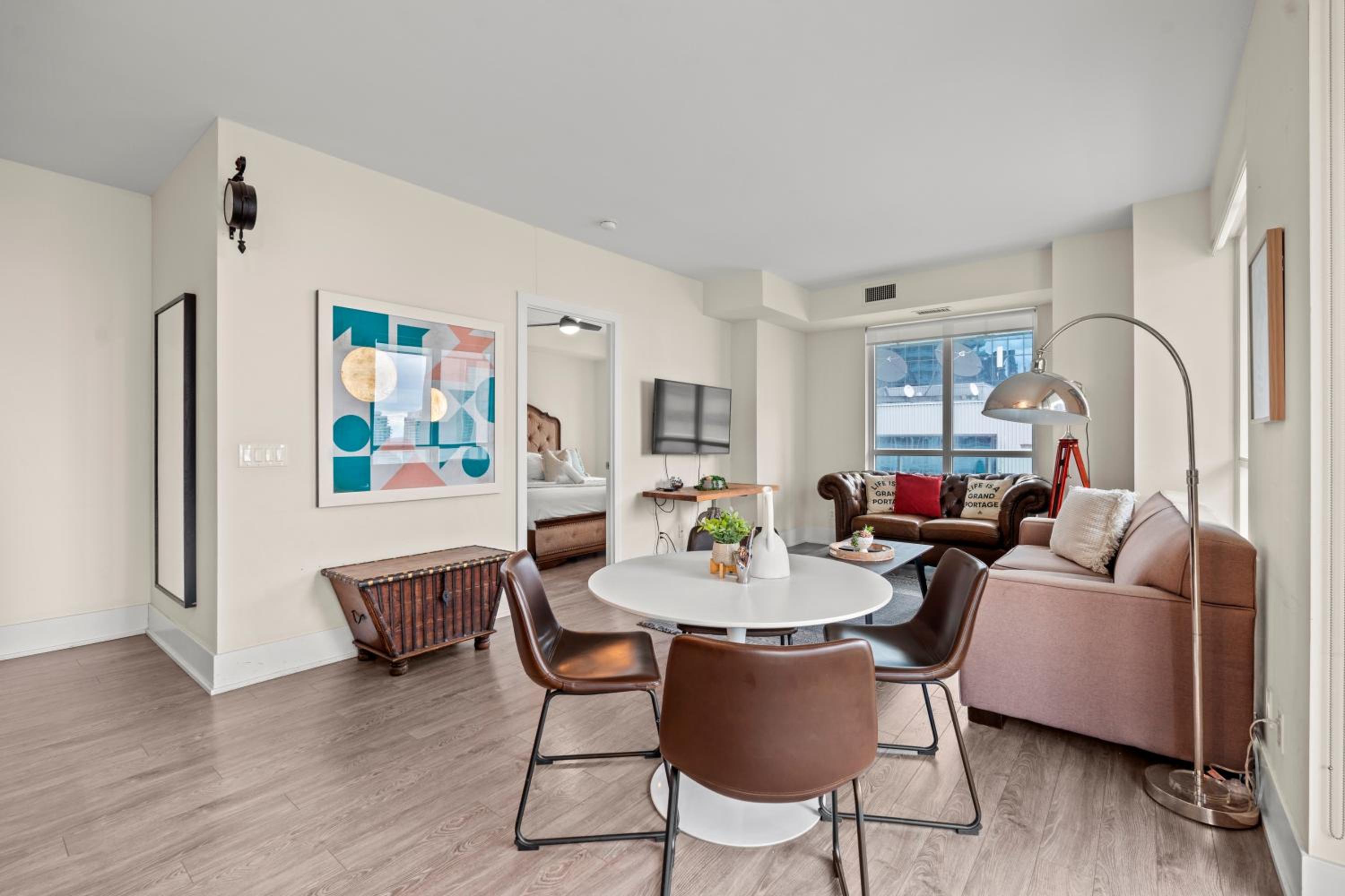 Luxury 2 Bedroom CN Tower View