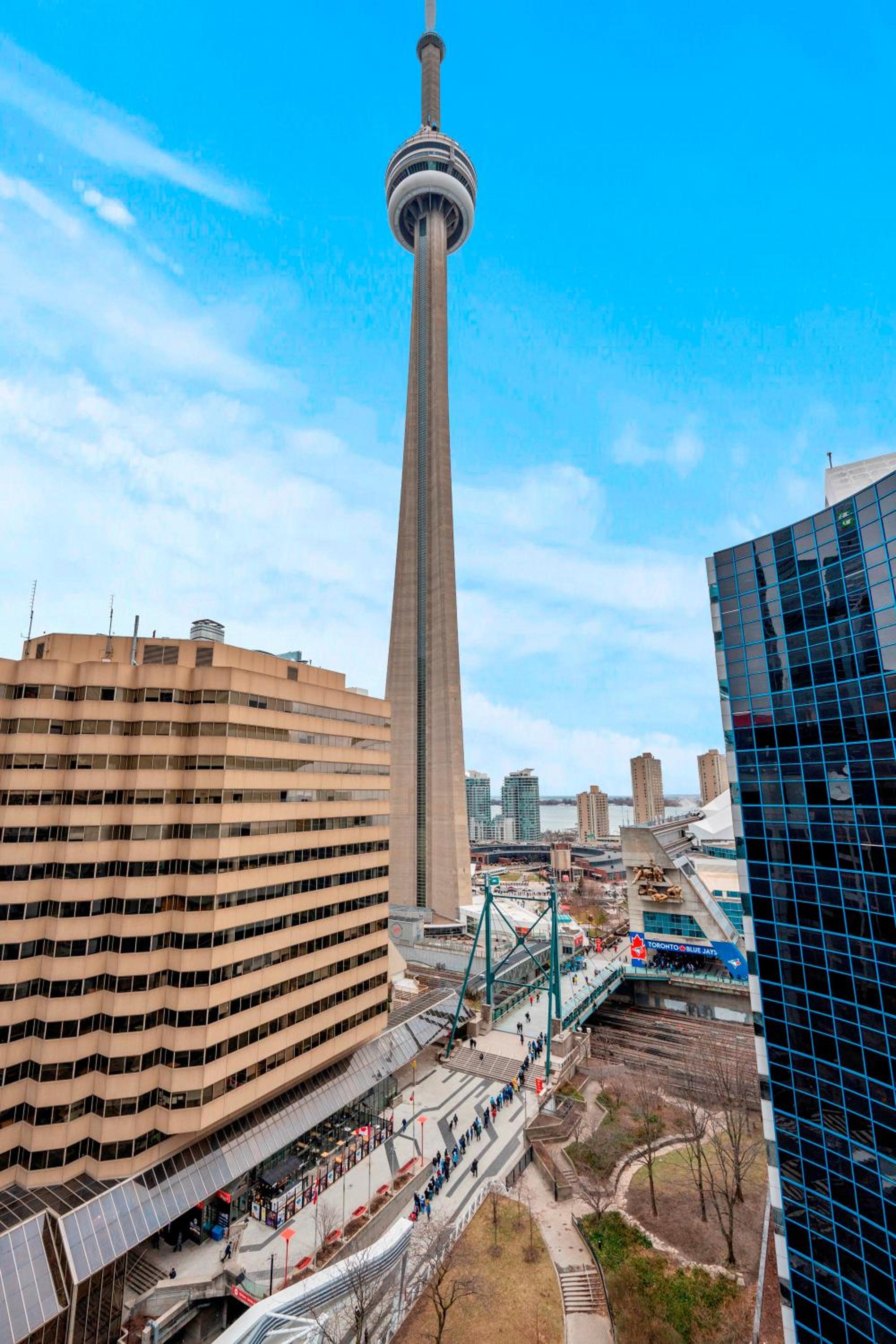 Luxury 2 Bedroom CN Tower View