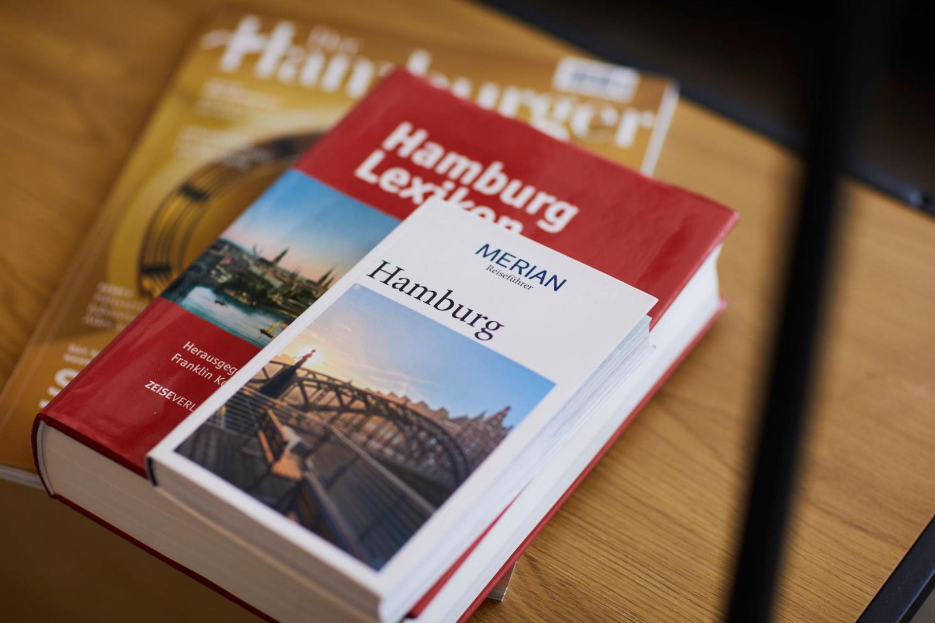R B Apartment Hamburg Comfort am Flughafen für 1-5 Personen - ideal für Geschäftsreisende und Familien - Küche - Smart TV - Waschtrockner - kostenloser Par