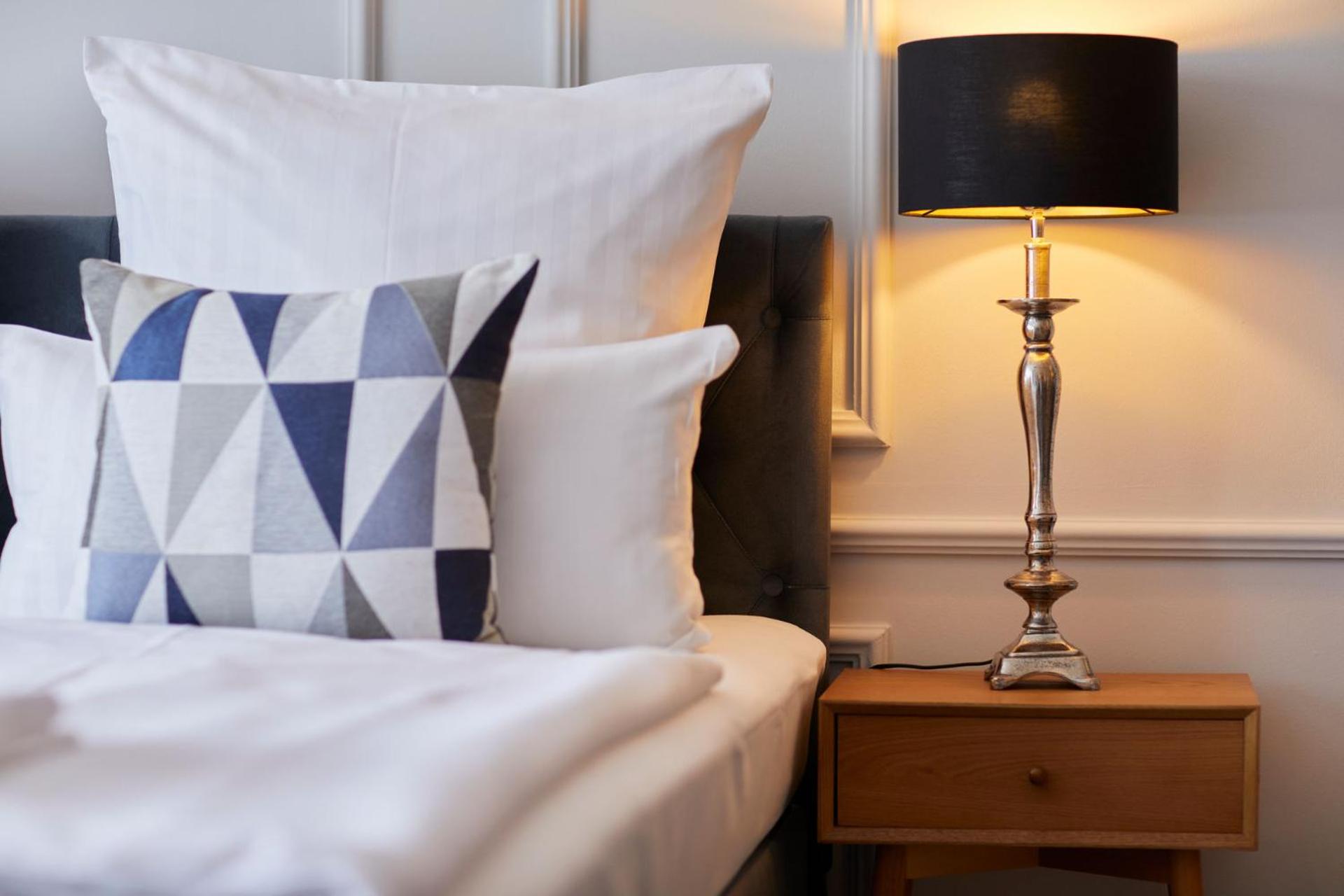 R B Apartment Hamburg Comfort am Flughafen für 1-5 Personen - ideal für Geschäftsreisende und Familien - Küche - Smart TV - Waschtrockner - kostenloser Par