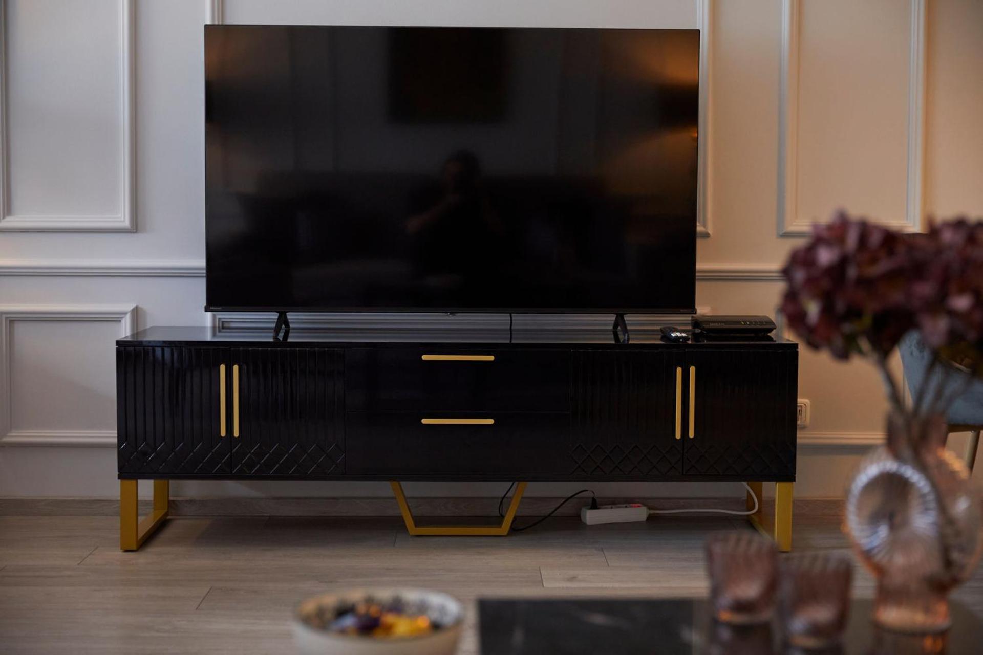 R B Apartment Hamburg Comfort am Flughafen für 1-5 Personen - ideal für Geschäftsreisende und Familien - Küche - Smart TV - Waschtrockner - kostenloser Par