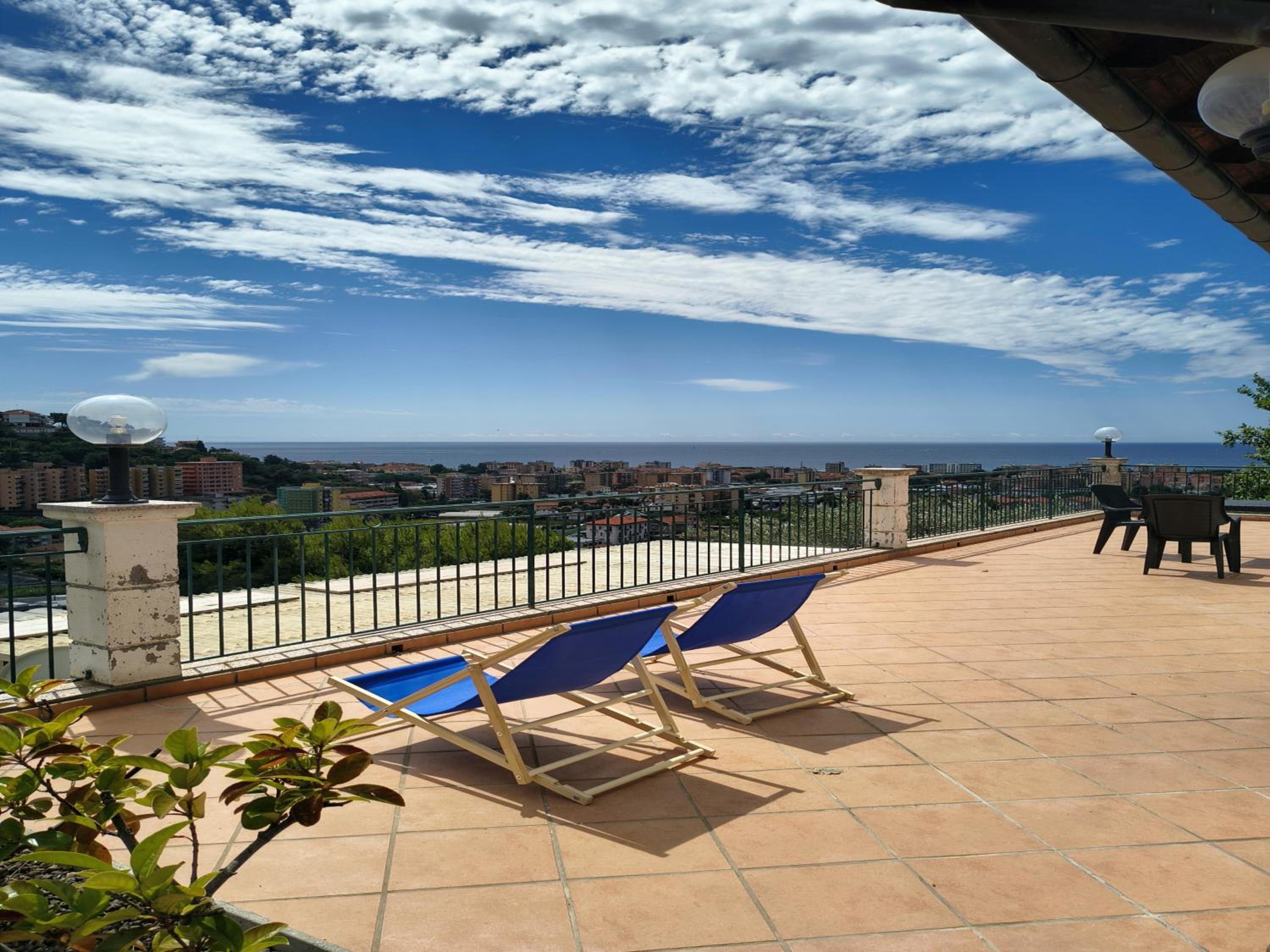 Casa indipendente Roque Vista al mar con parking gratuito