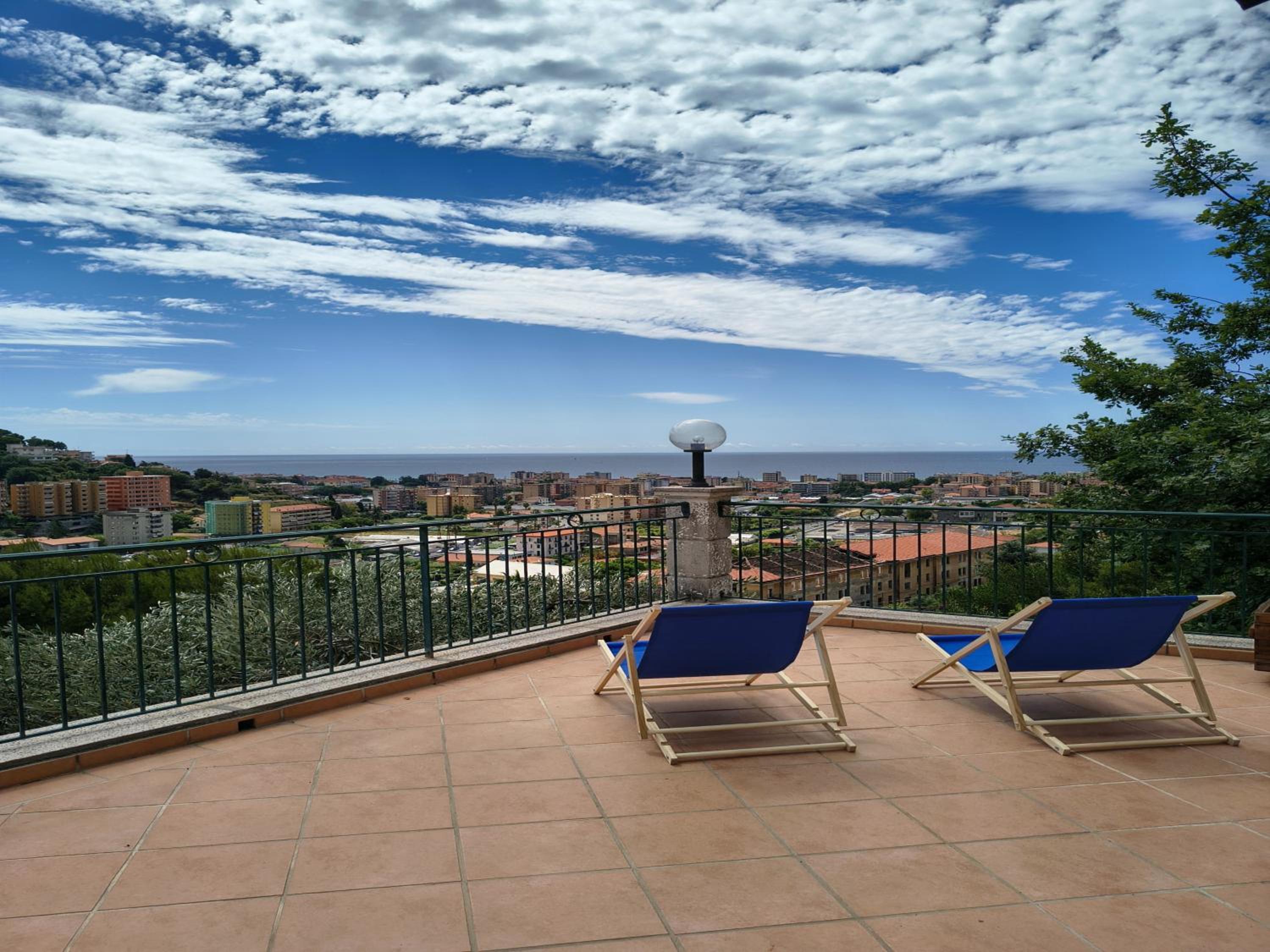 Casa indipendente Roque Vista al mar con parking gratuito
