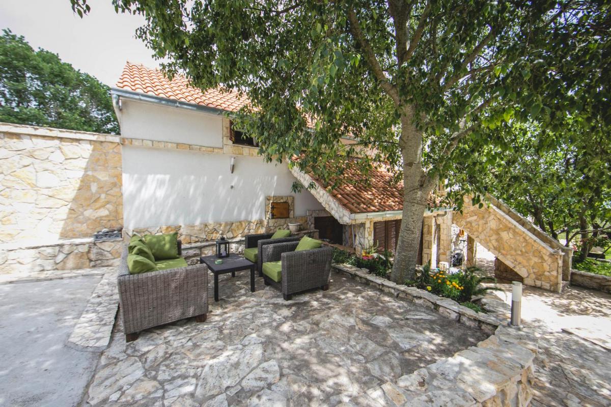 Heaven Country House view 3