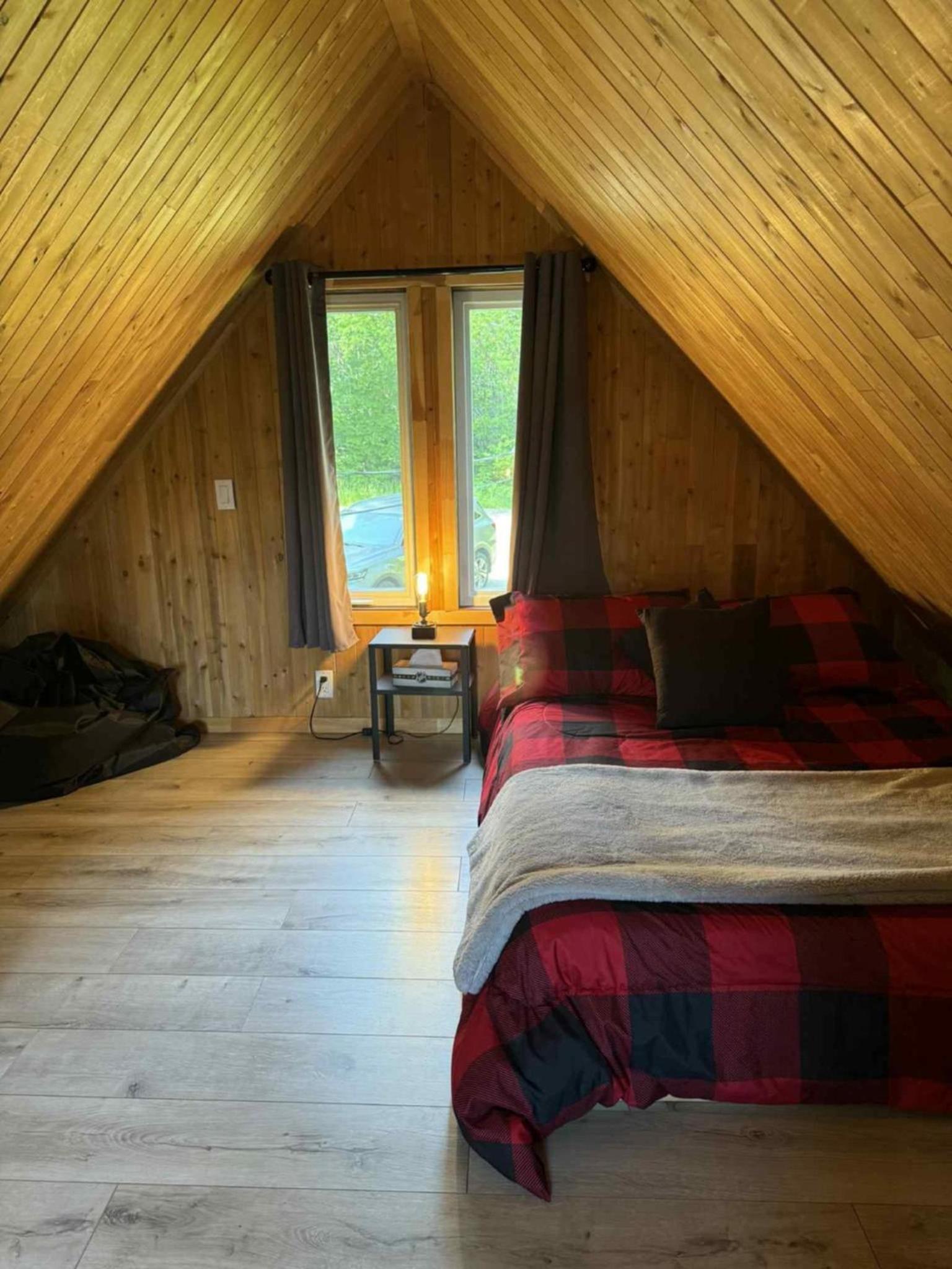 Chalet au bord de l'eau avec spa privé - Mauricie - Portneuf - Québec