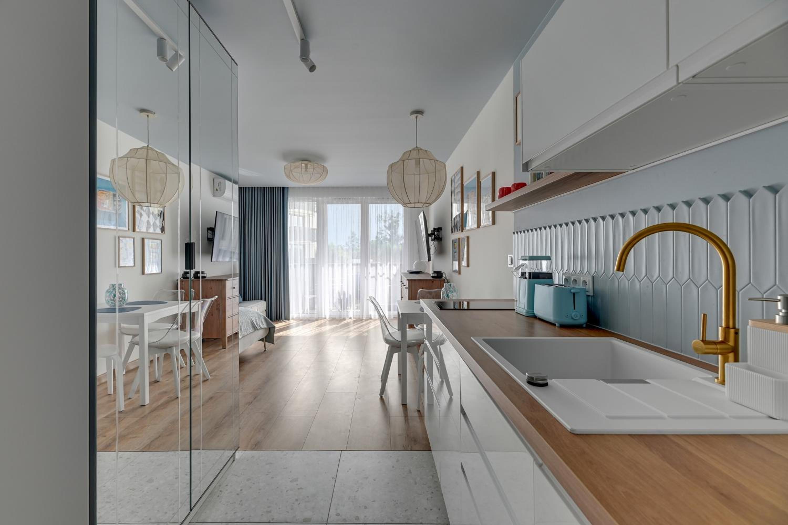 Riverview Portovo with parking by Lion Apartments
