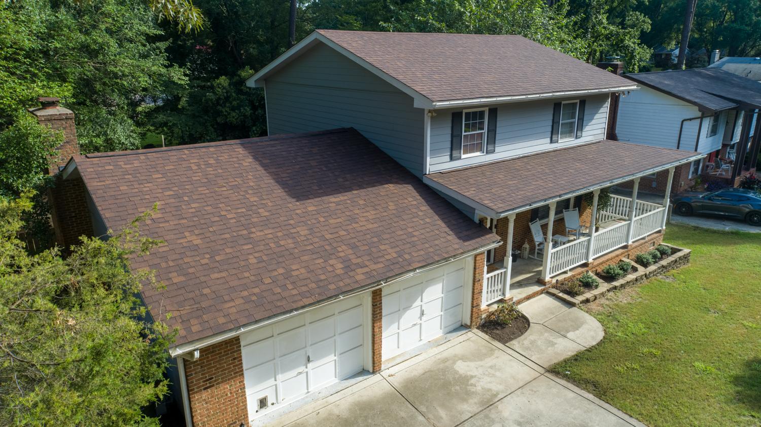 Spacious 4BR House Sleeps 9 Outdoor Lounge with Fire Pit plus Games