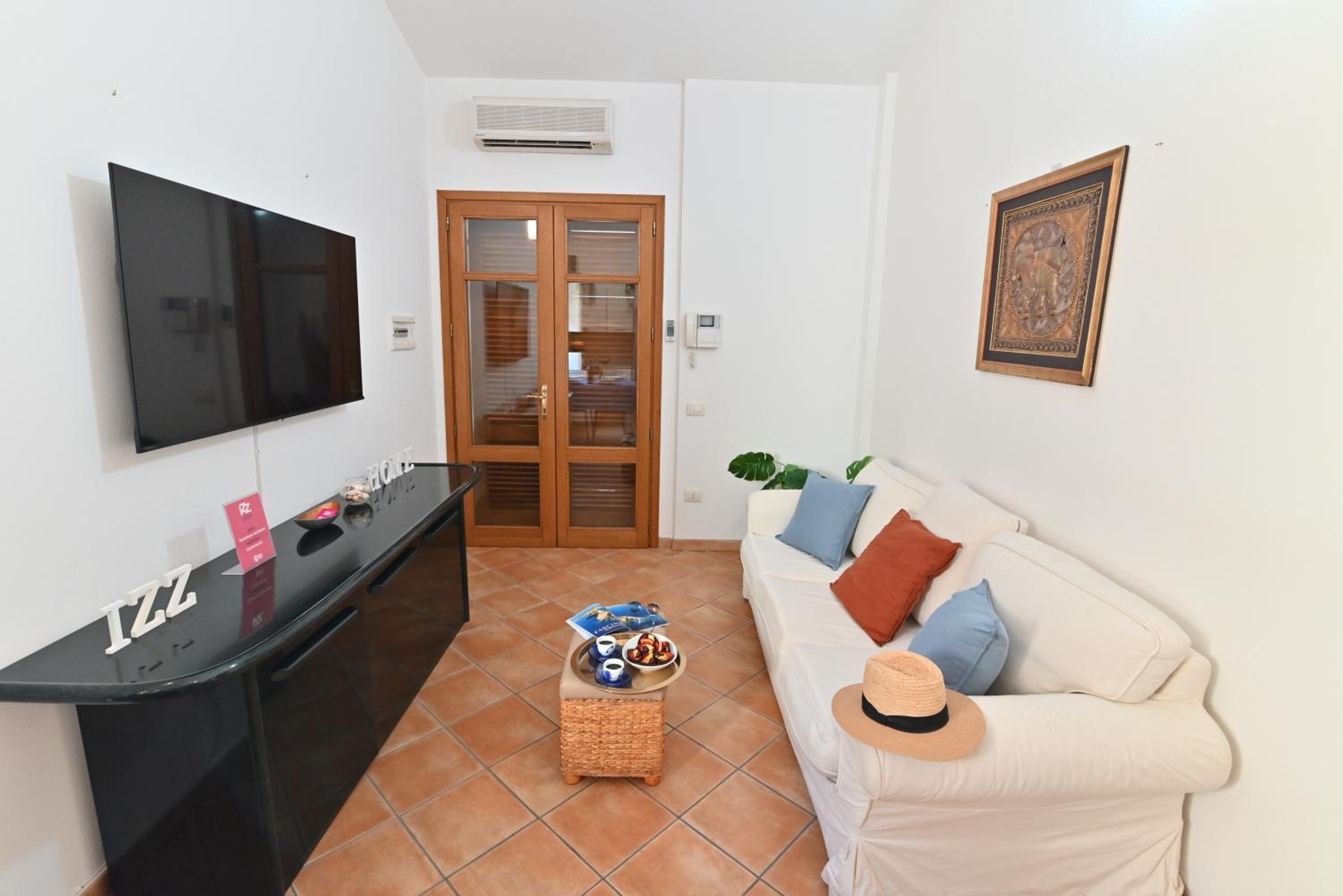 IzzHome Gallery