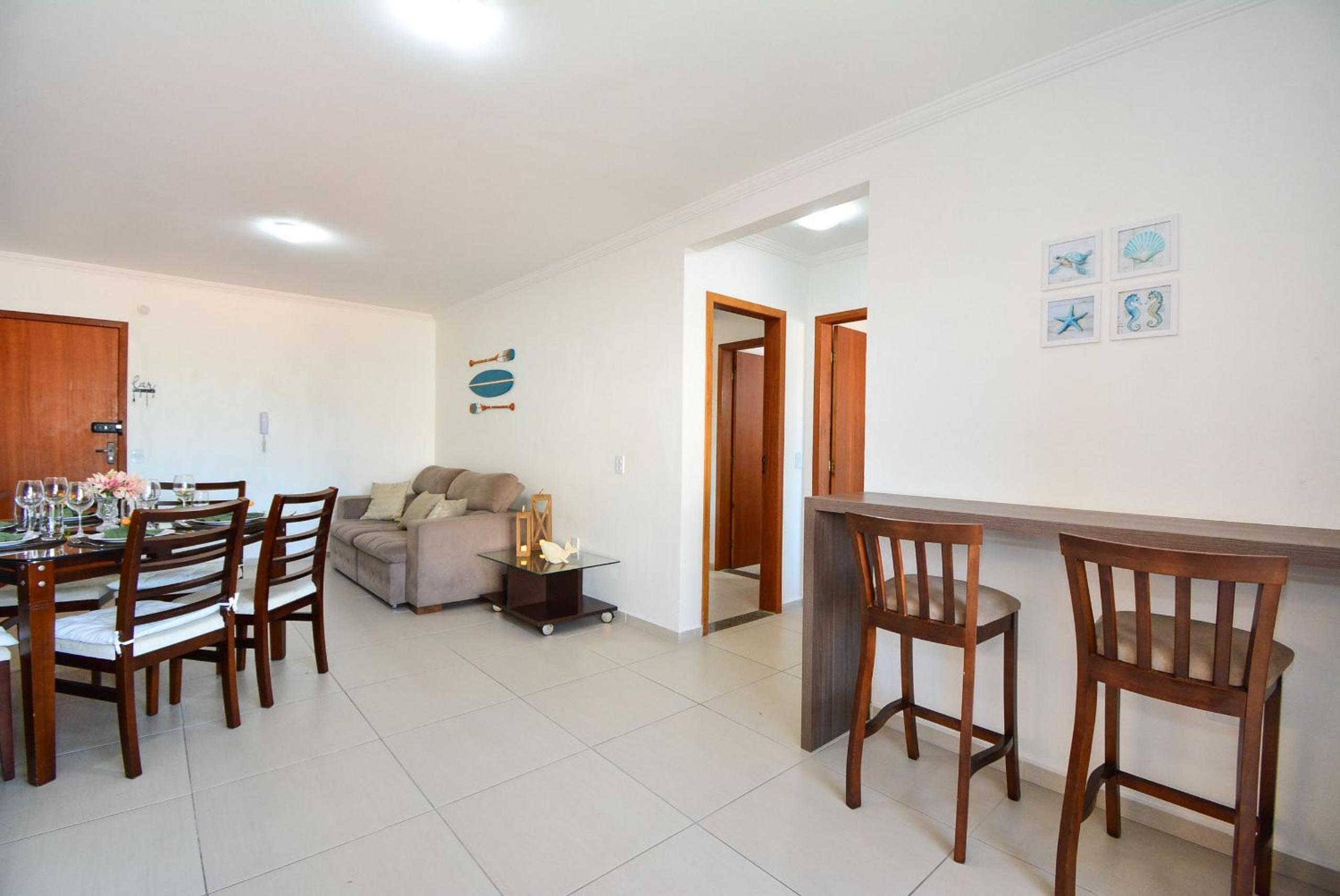 Amplo Apartamento na Praia dos Ingleses - NIN013