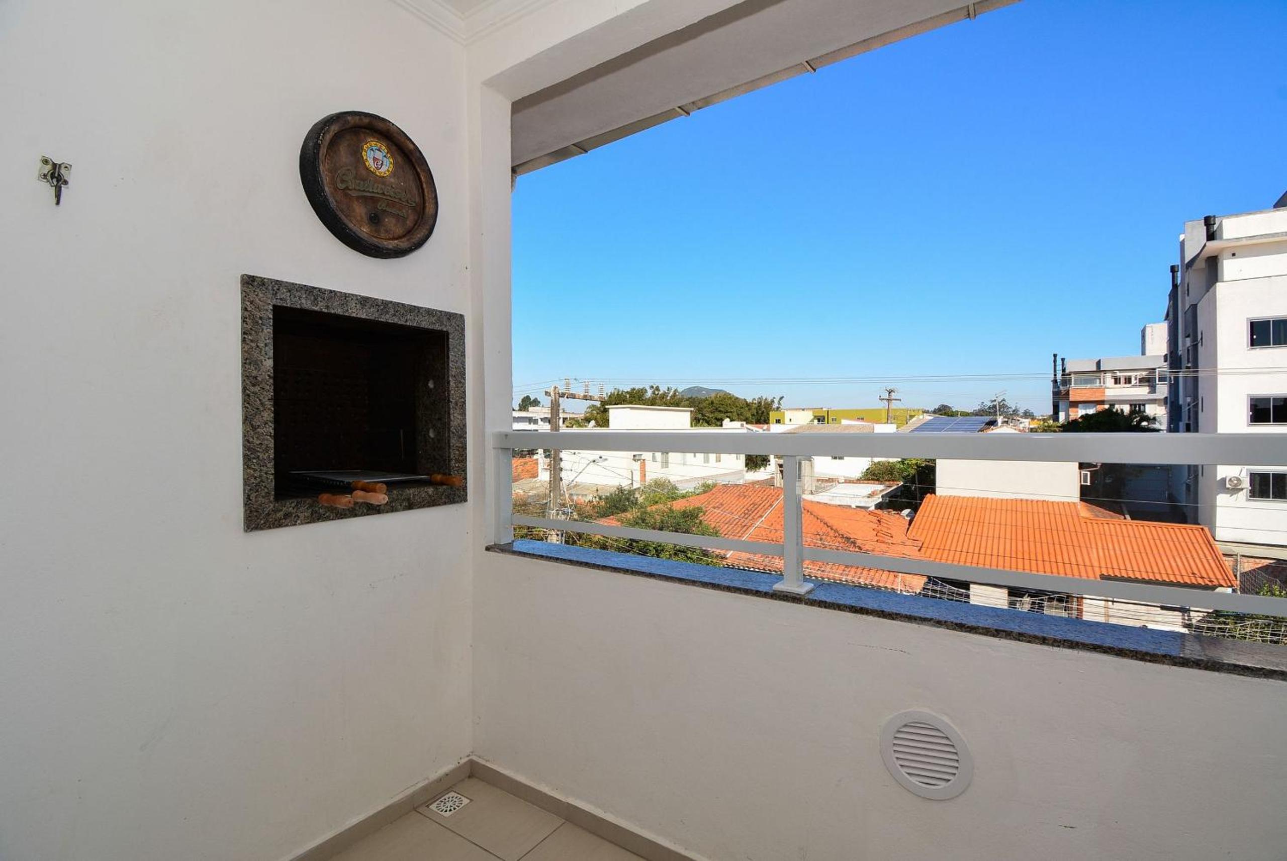 Amplo Apartamento na Praia dos Ingleses - NIN013