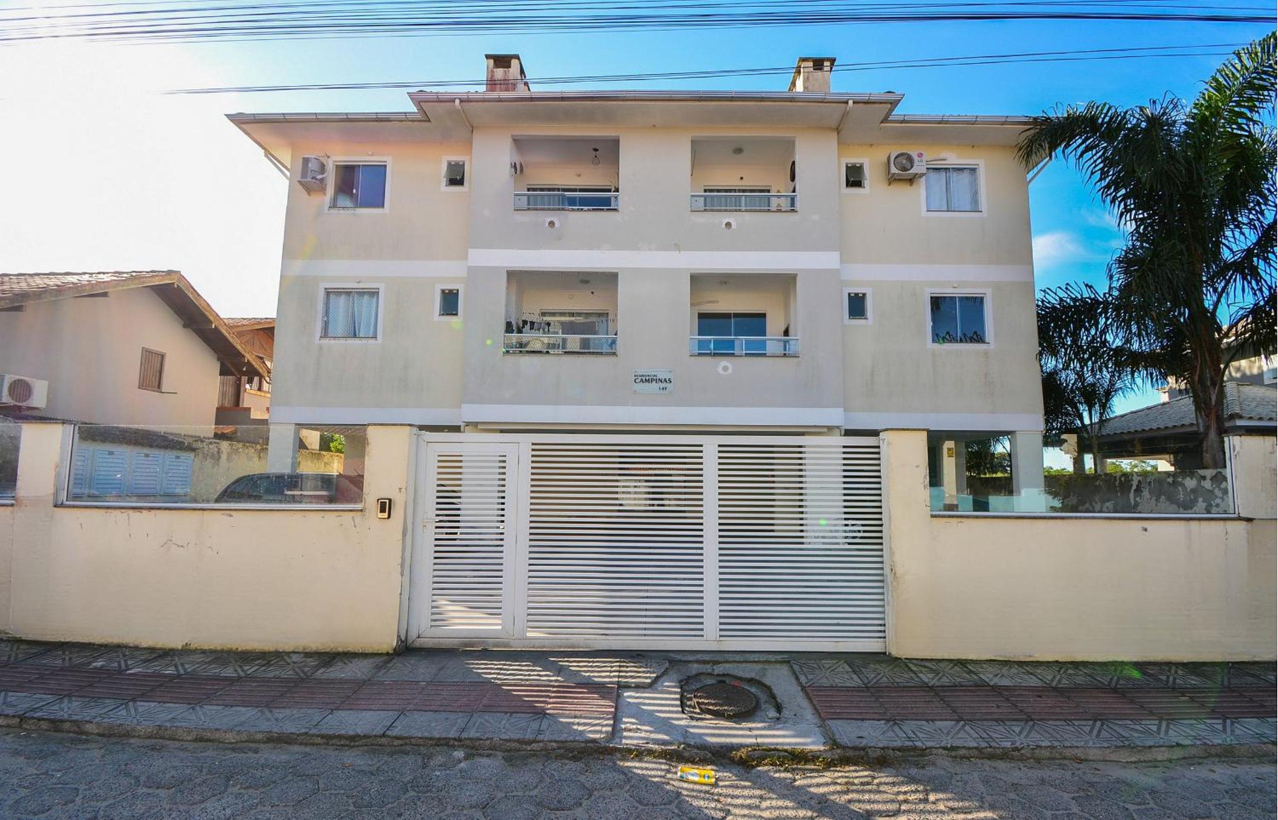 Amplo Apartamento na Praia dos Ingleses - NIN013