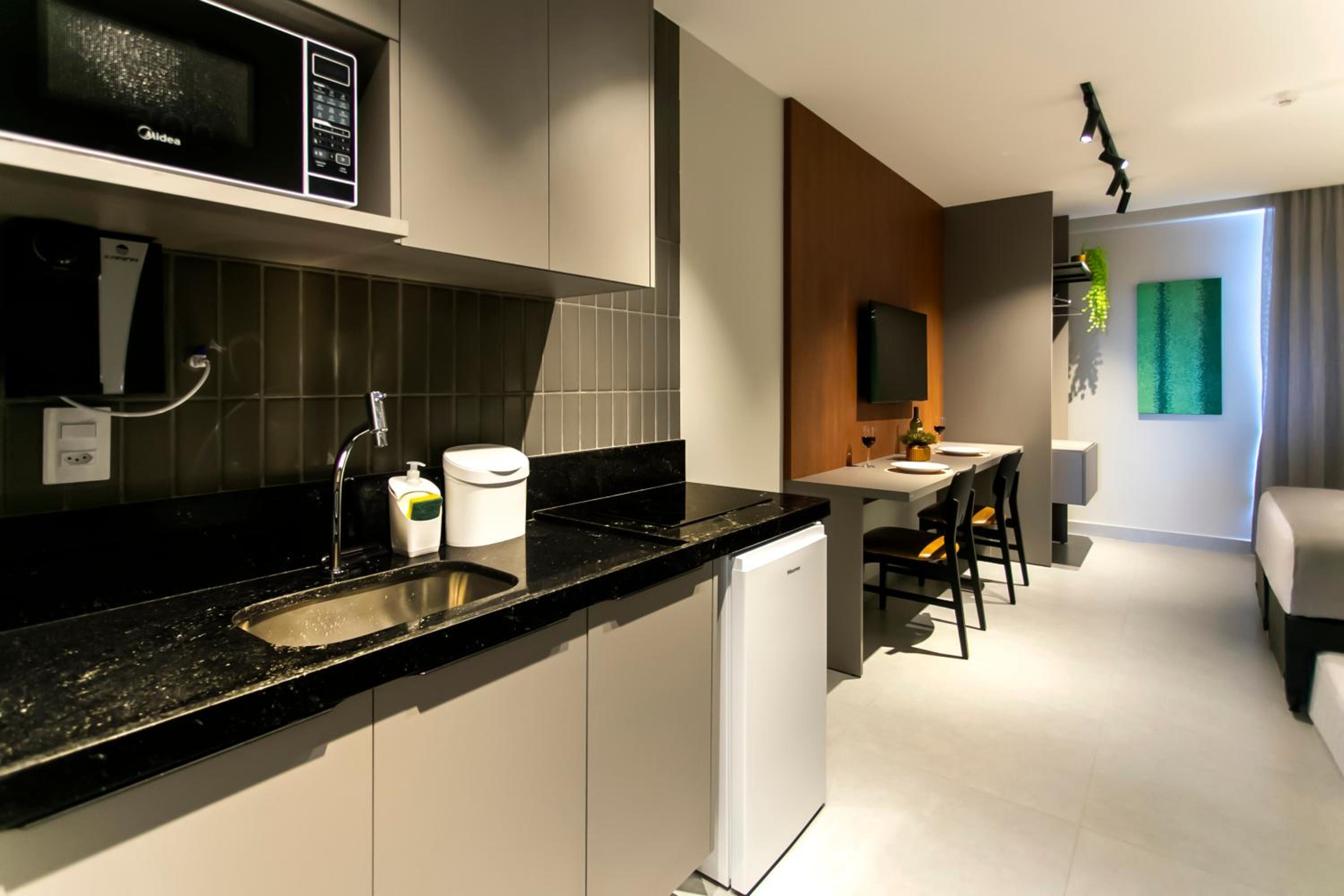 Simple Smart By Xtay - Bleisure in João Pessoa: pool, gym, and laundry near Tropical Center and HNSN