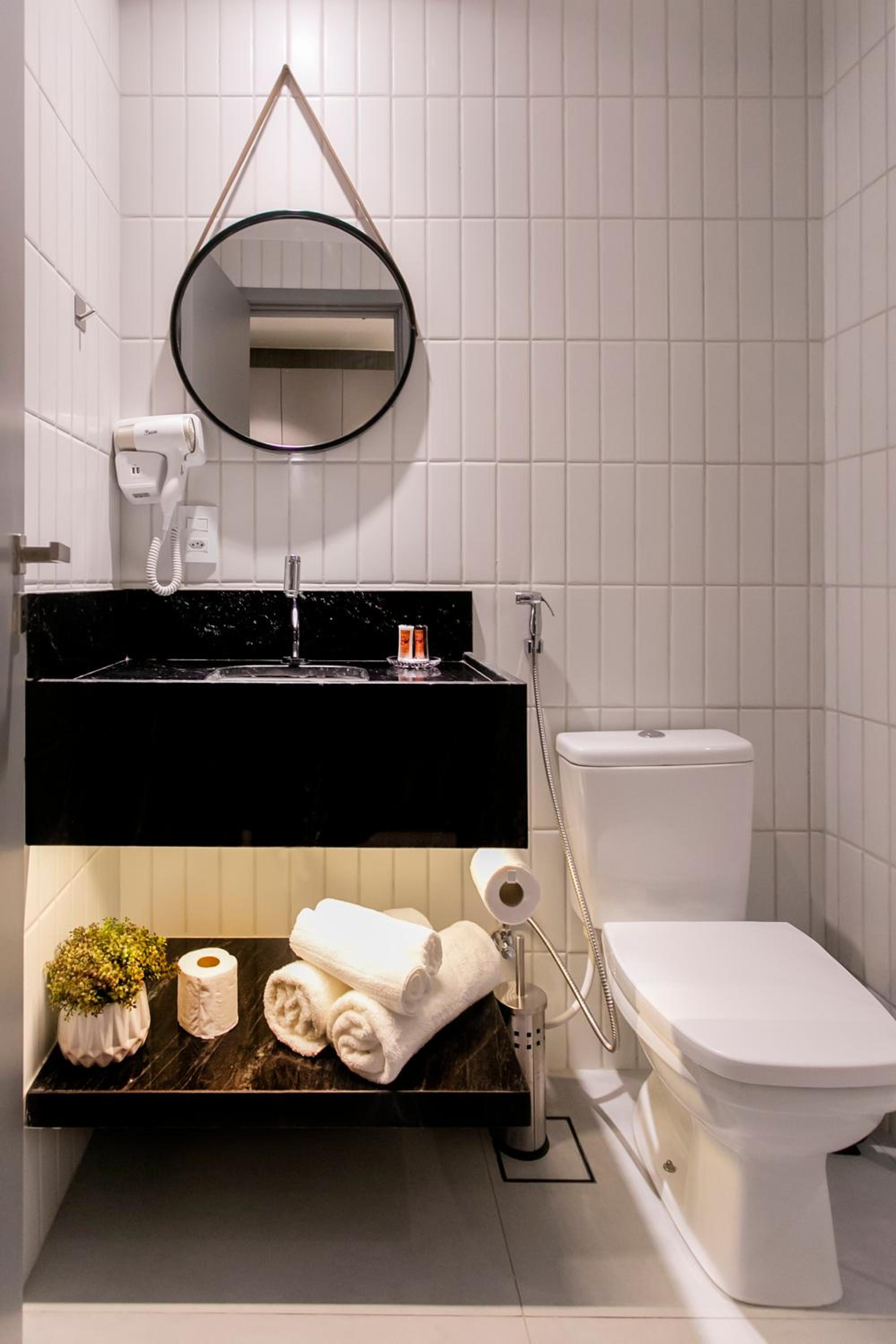 Simple Smart By Xtay - Bleisure in João Pessoa: pool, gym, and laundry near Tropical Center and HNSN