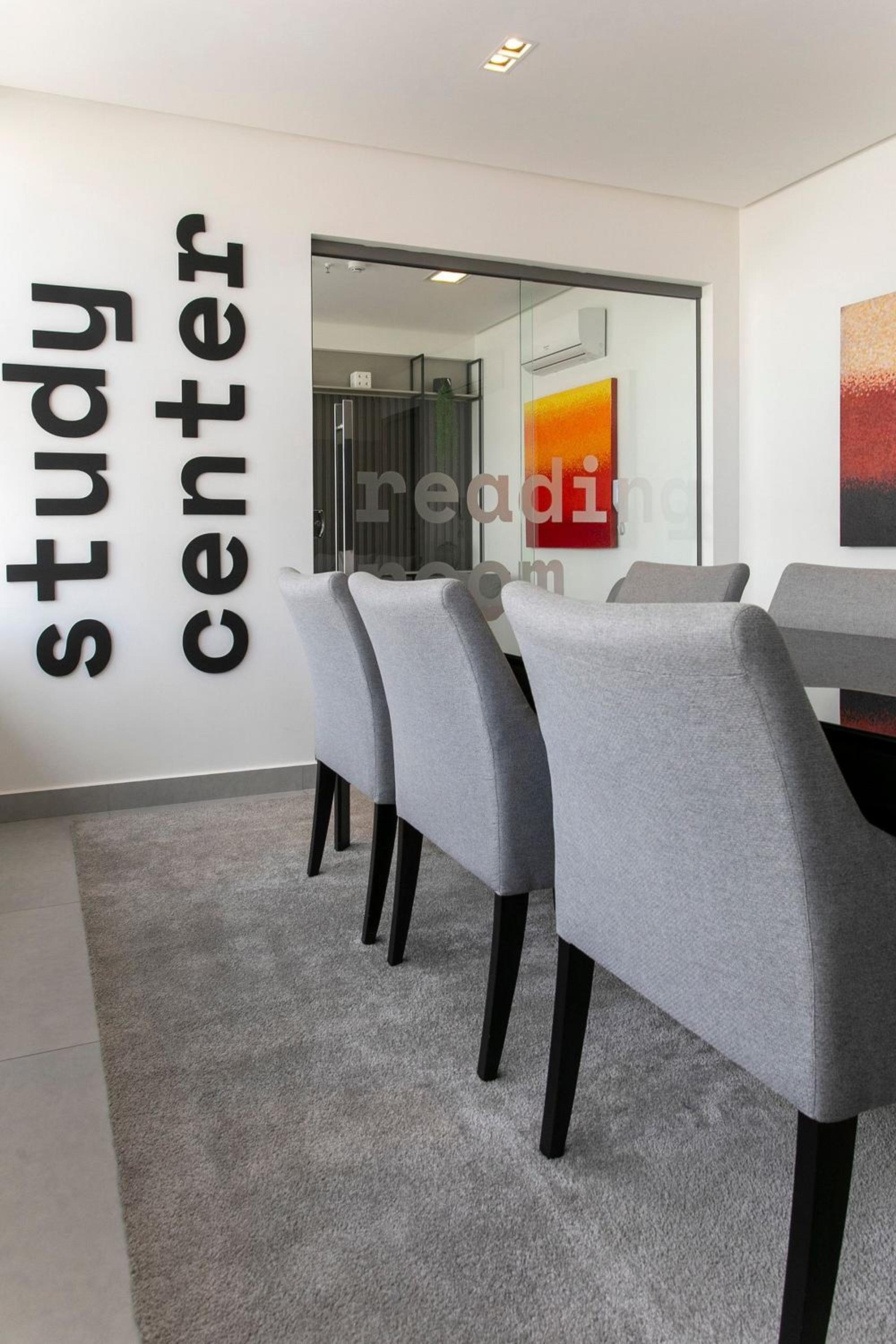 Simple Smart By Xtay - Bleisure in João Pessoa: pool, gym, and laundry near Tropical Center and HNSN