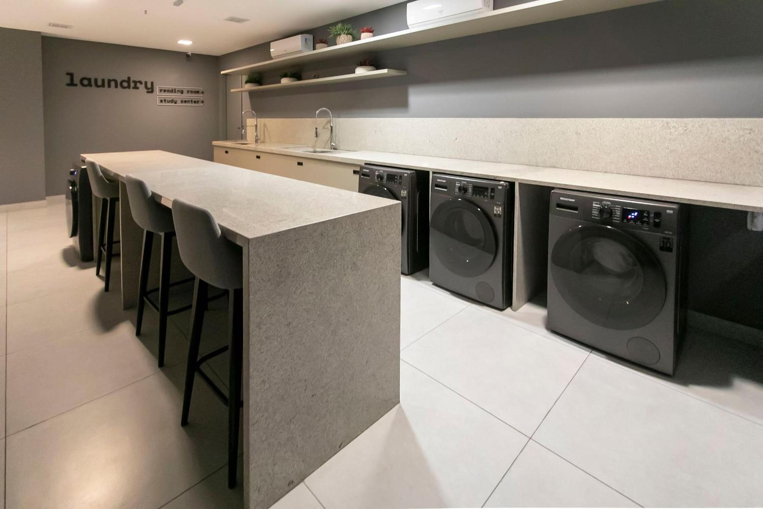 Simple Smart By Xtay - Bleisure in João Pessoa: pool, gym, and laundry near Tropical Center and HNSN