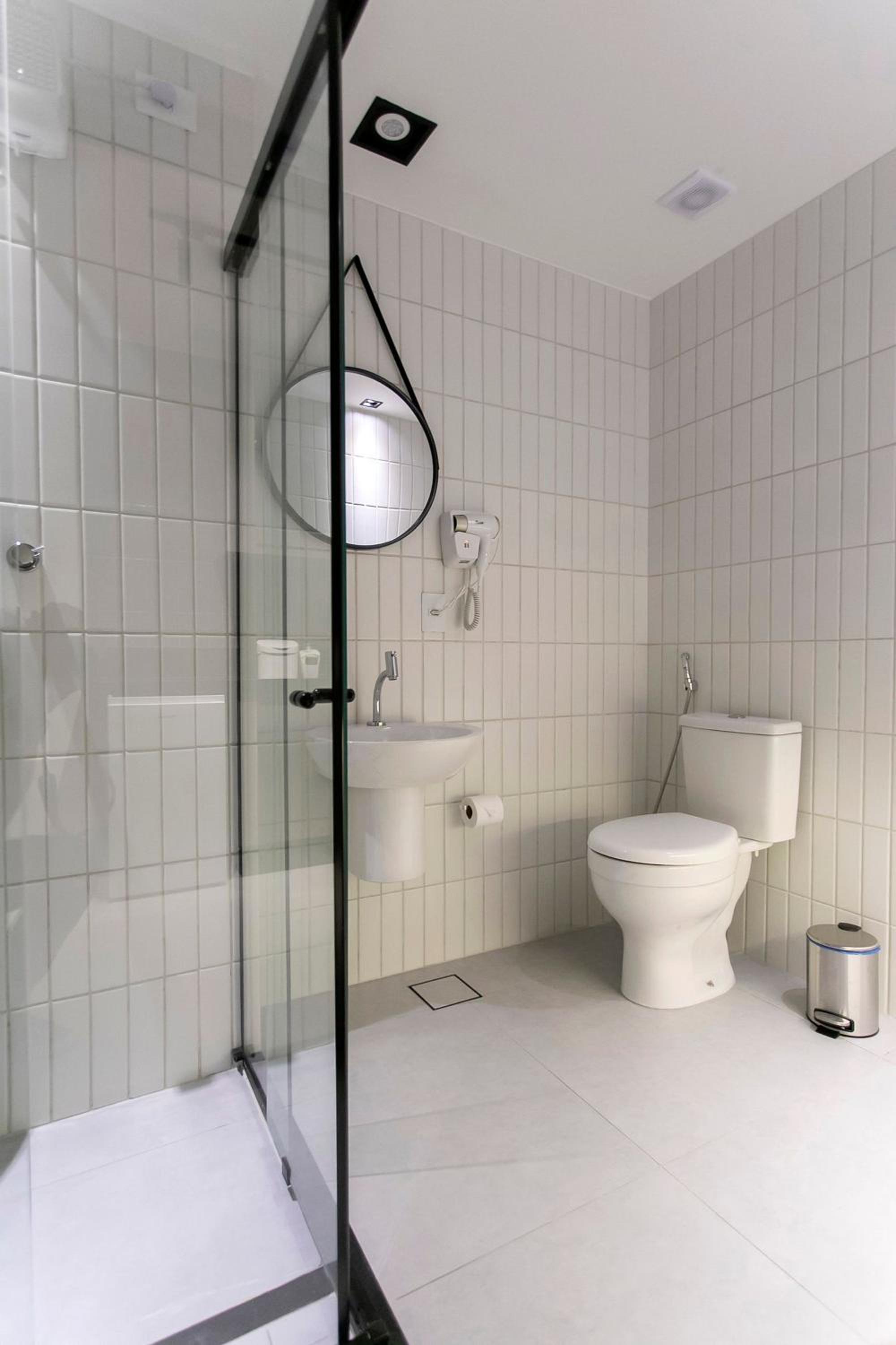 Simple Smart By Xtay - Bleisure in João Pessoa: pool, gym, and laundry near Tropical Center and HNSN