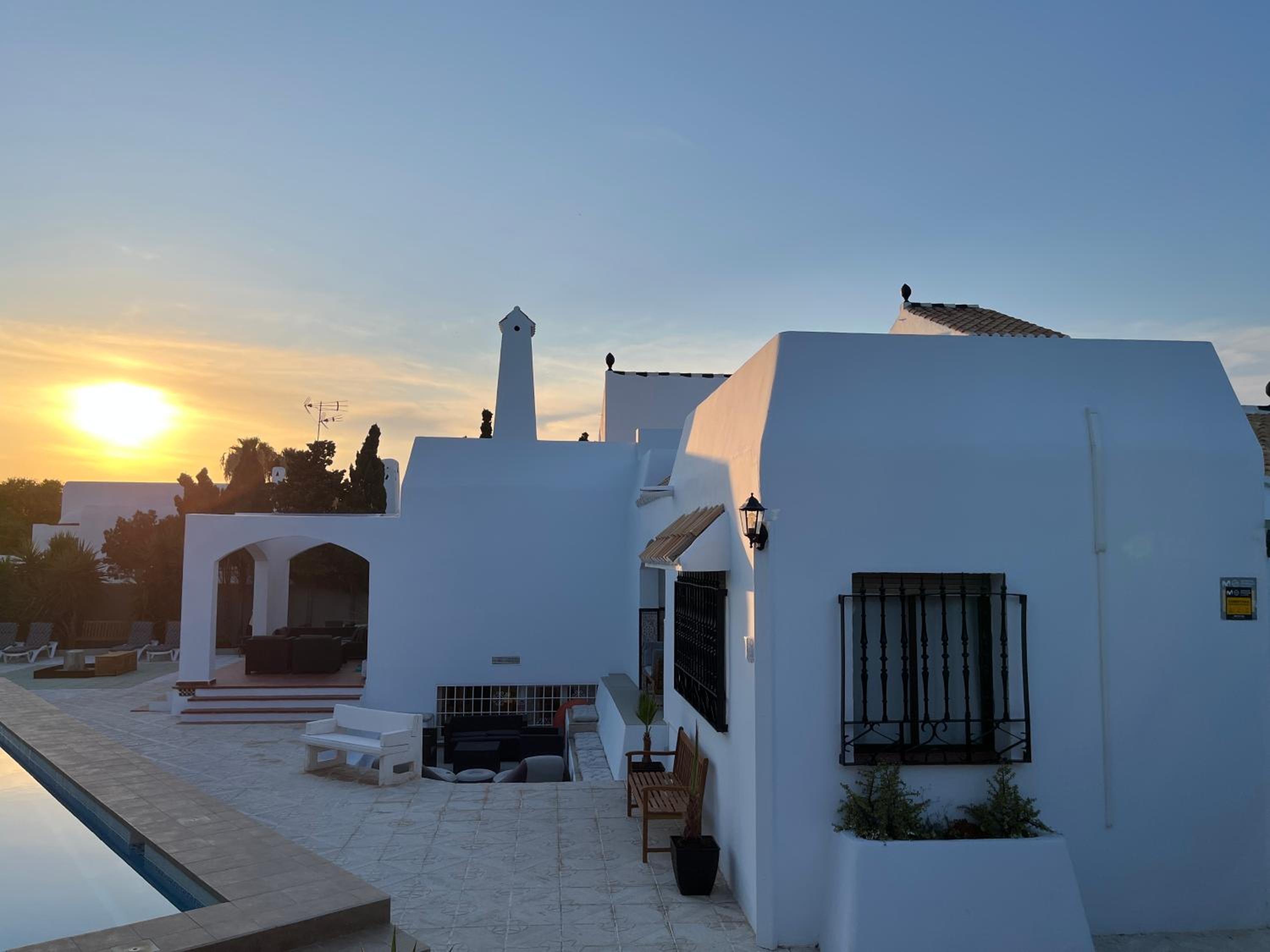 Villa de los Osos - 3min Walk To The Beach & Club De Golf Playa Serena, Entire House, Chalet With XXL Private Pool & Gym