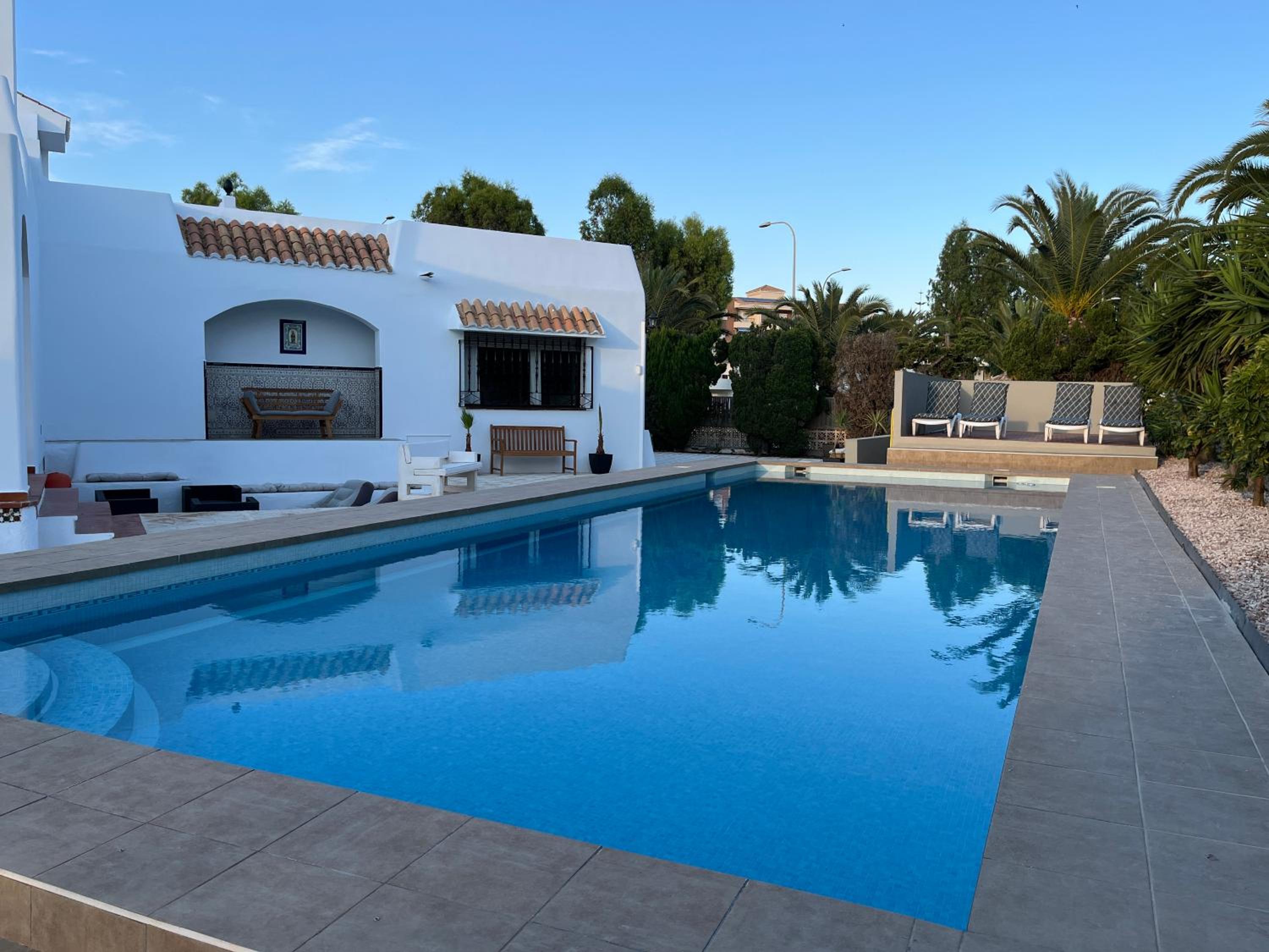 Villa de los Osos - 3min Walk To The Beach & Club De Golf Playa Serena, Entire House, Chalet With XXL Private Pool & Gym