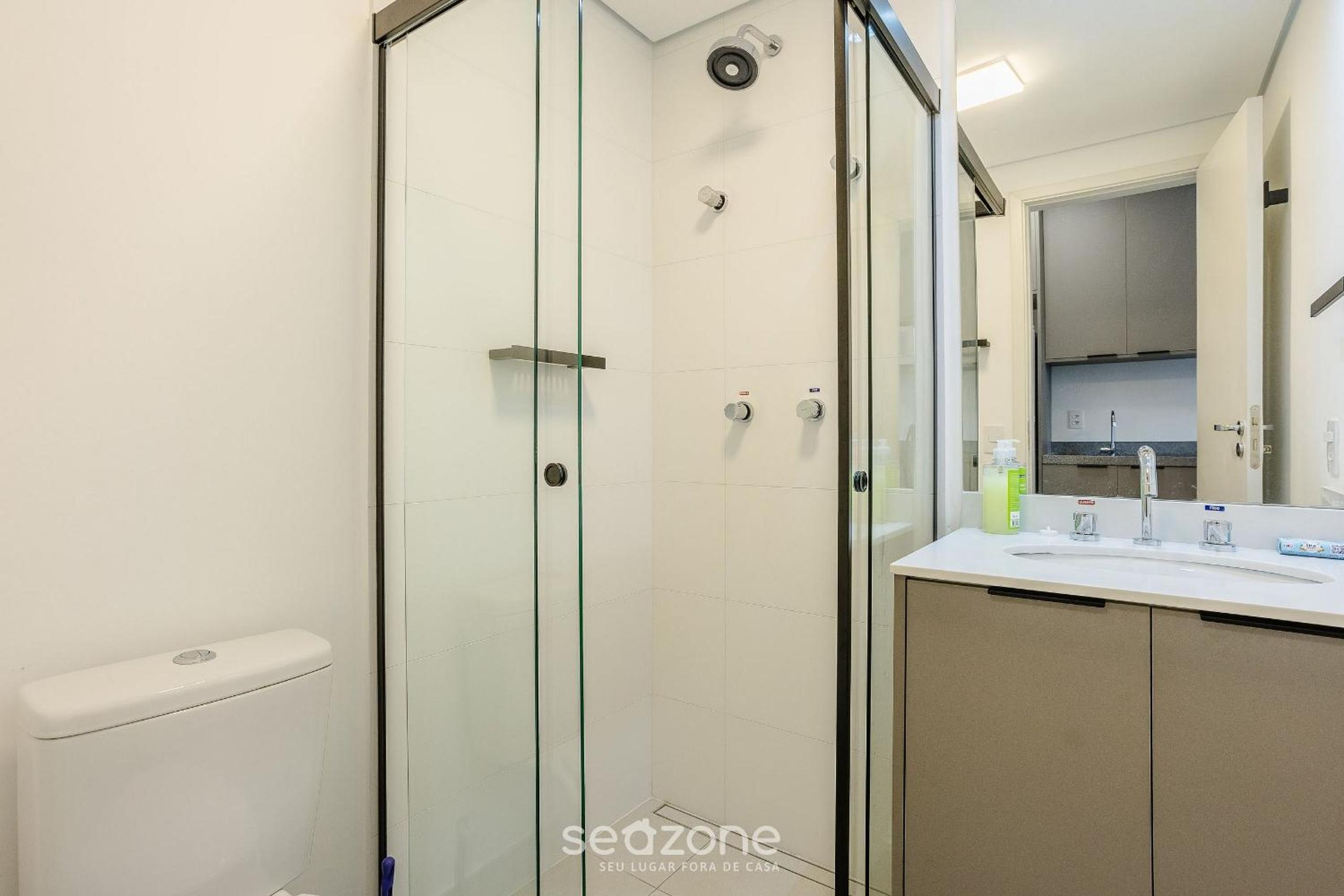 Studio in a cond. w/ pool near the subway ENP0607