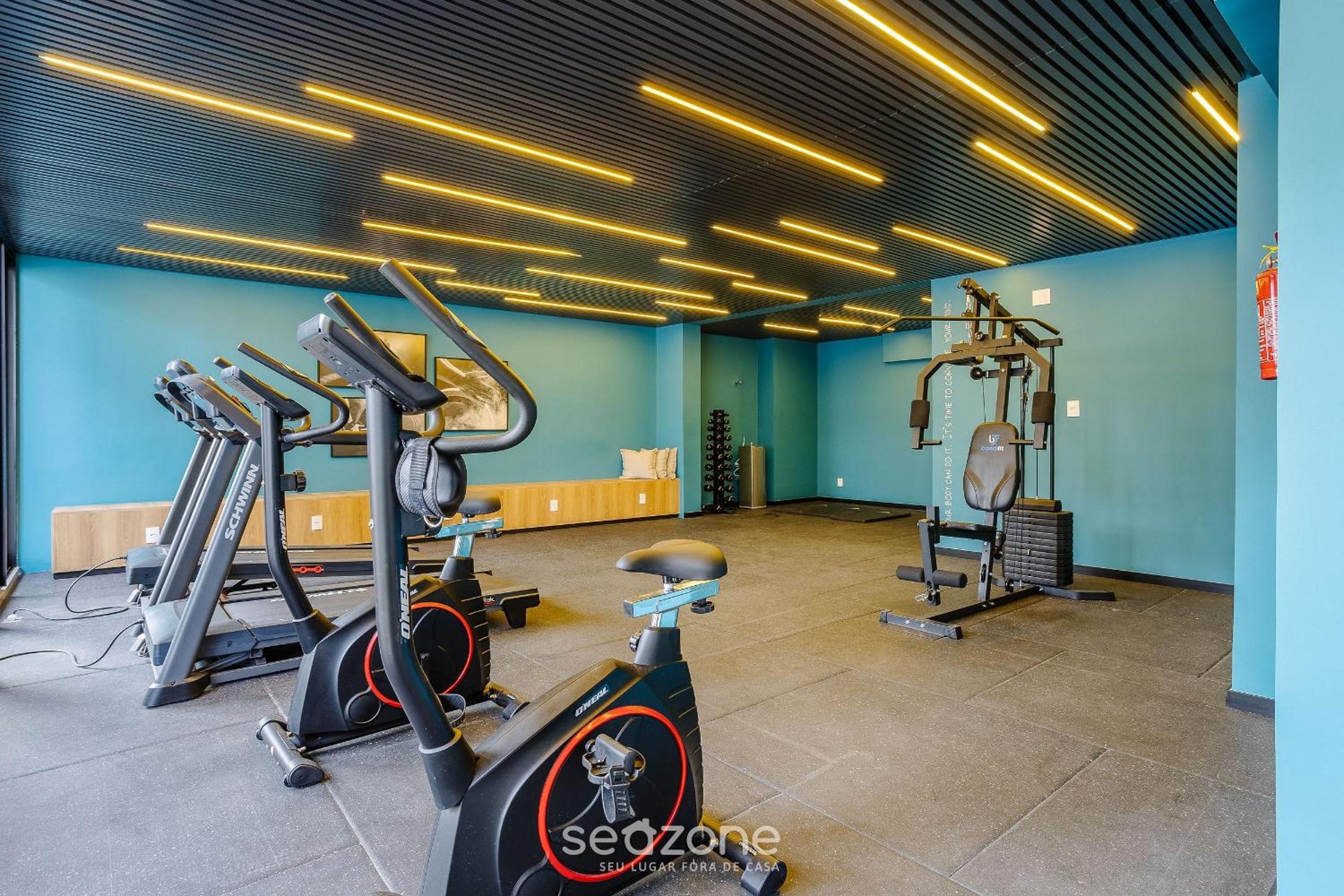 Studio in a cond. w/ pool near the subway ENP0607