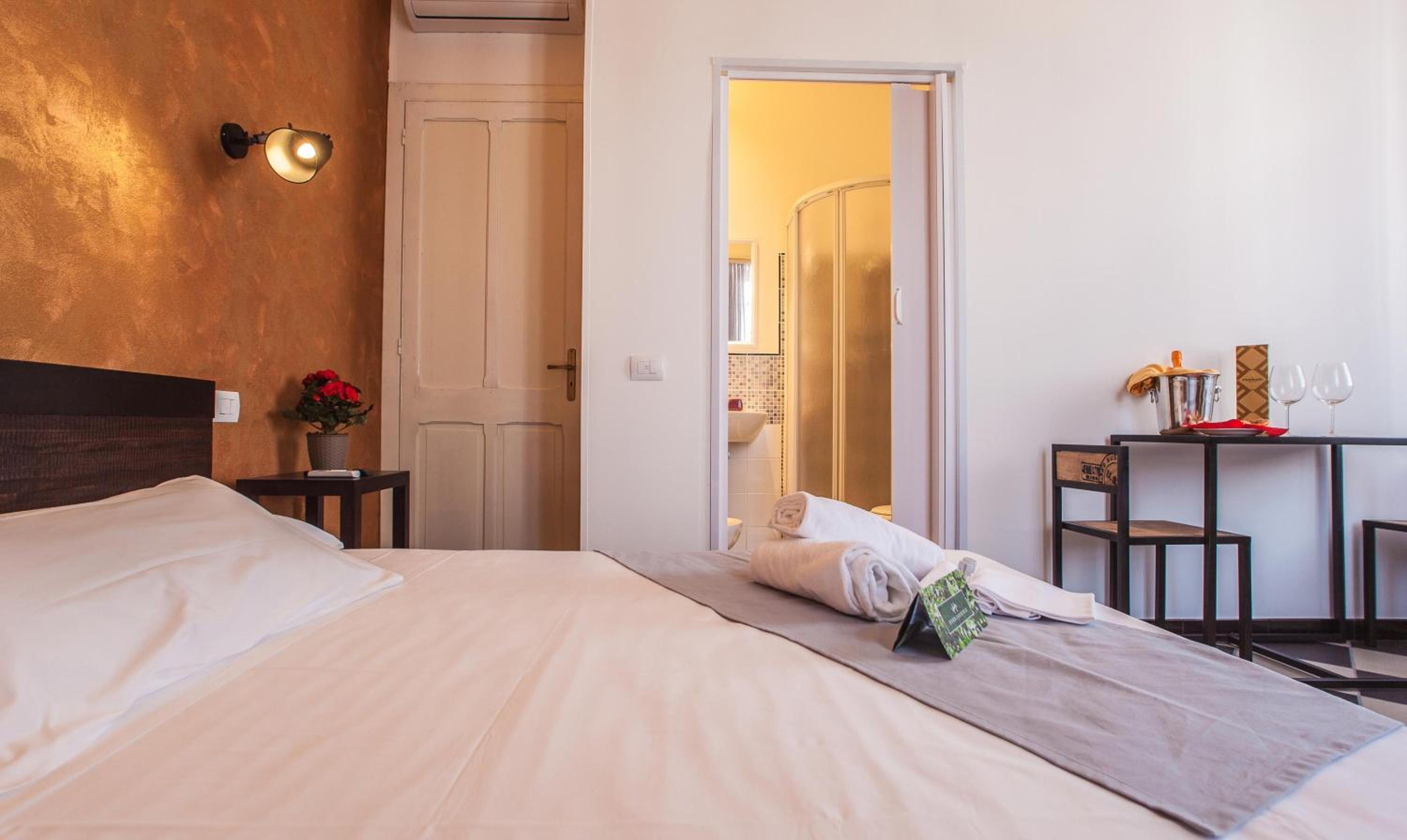 Manì Rooms