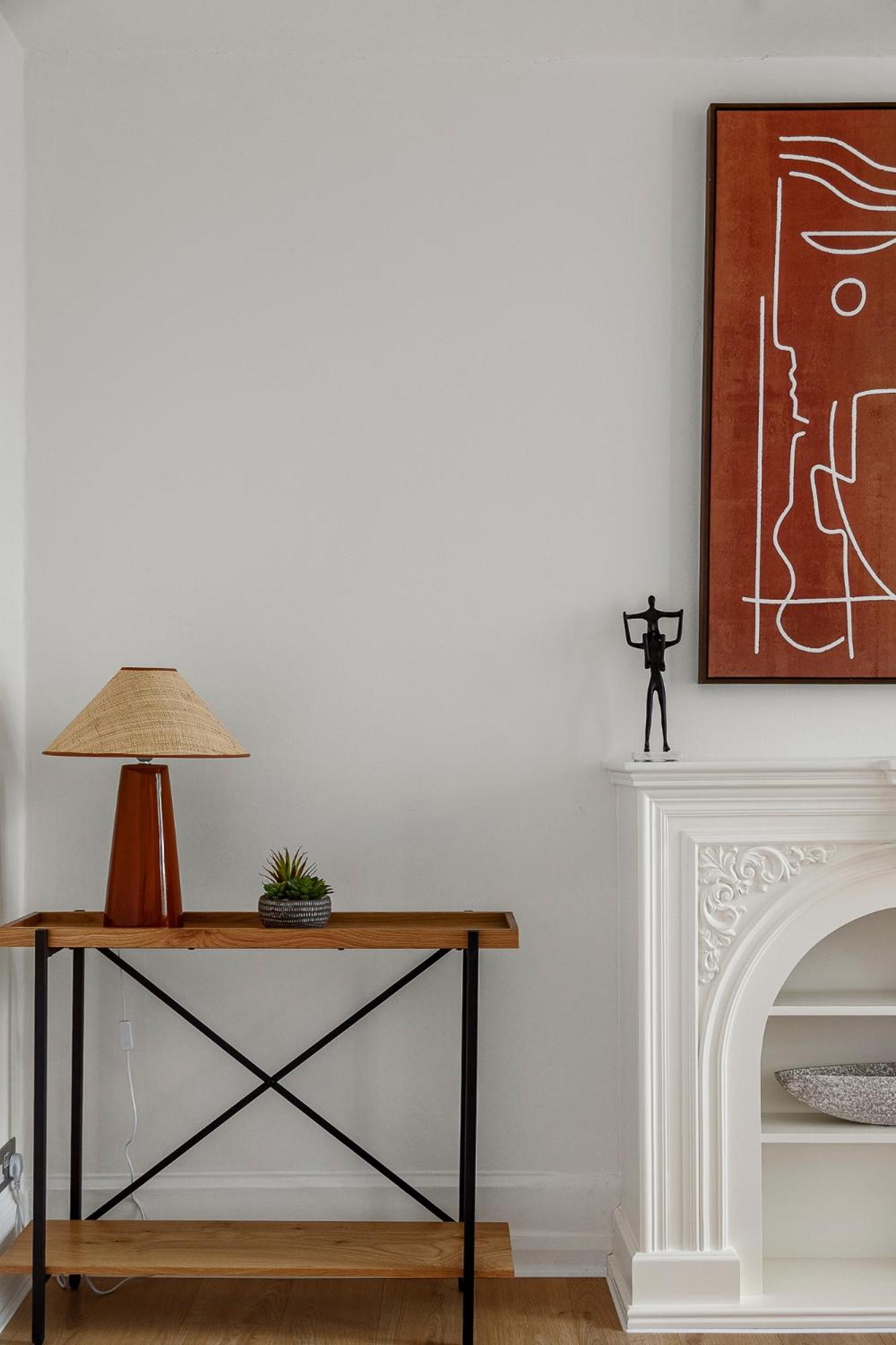 Holland Park 2 Bedroom Apartment
