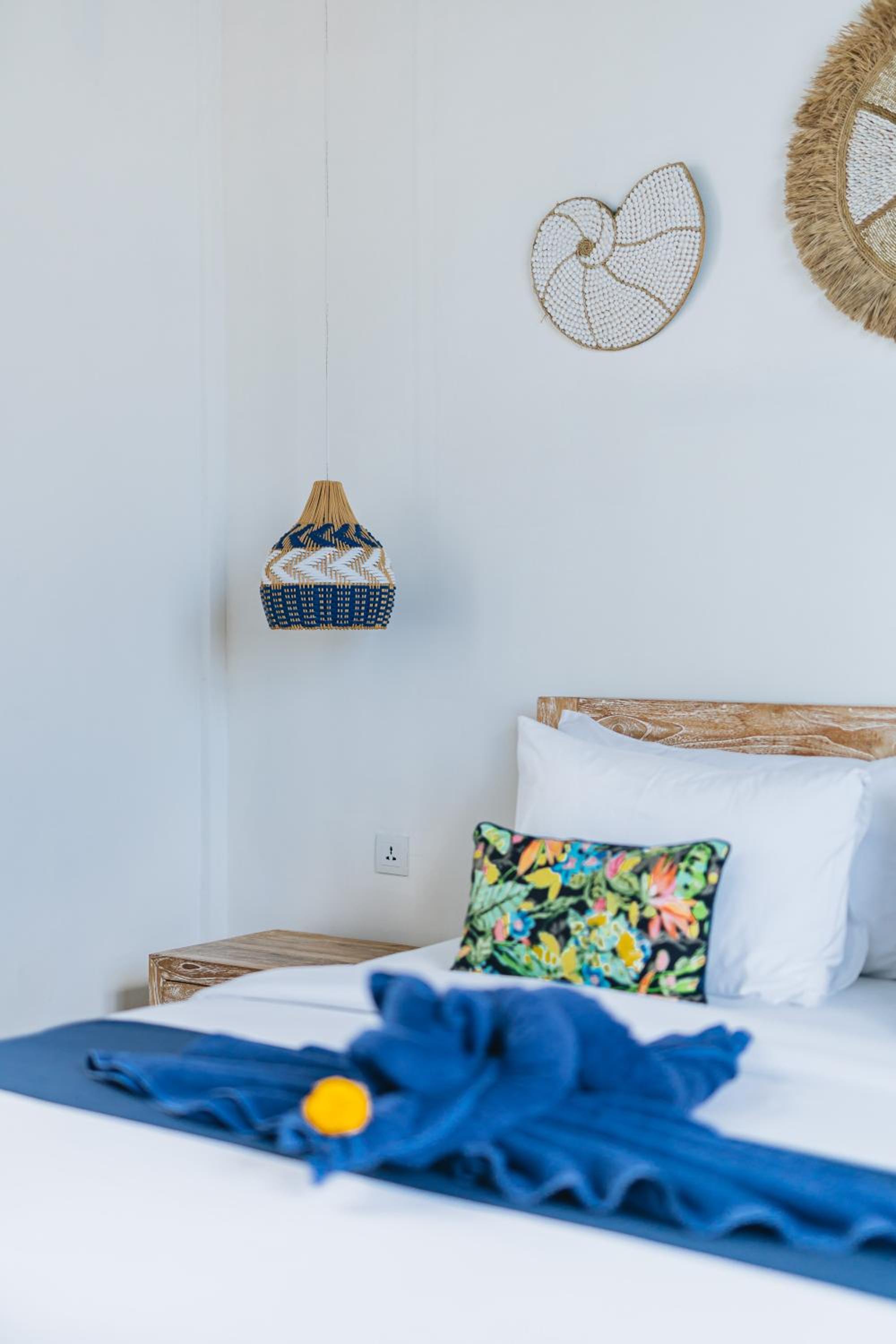 Omah Bleue - Designer 4 Bedrooms Villa in Canggu